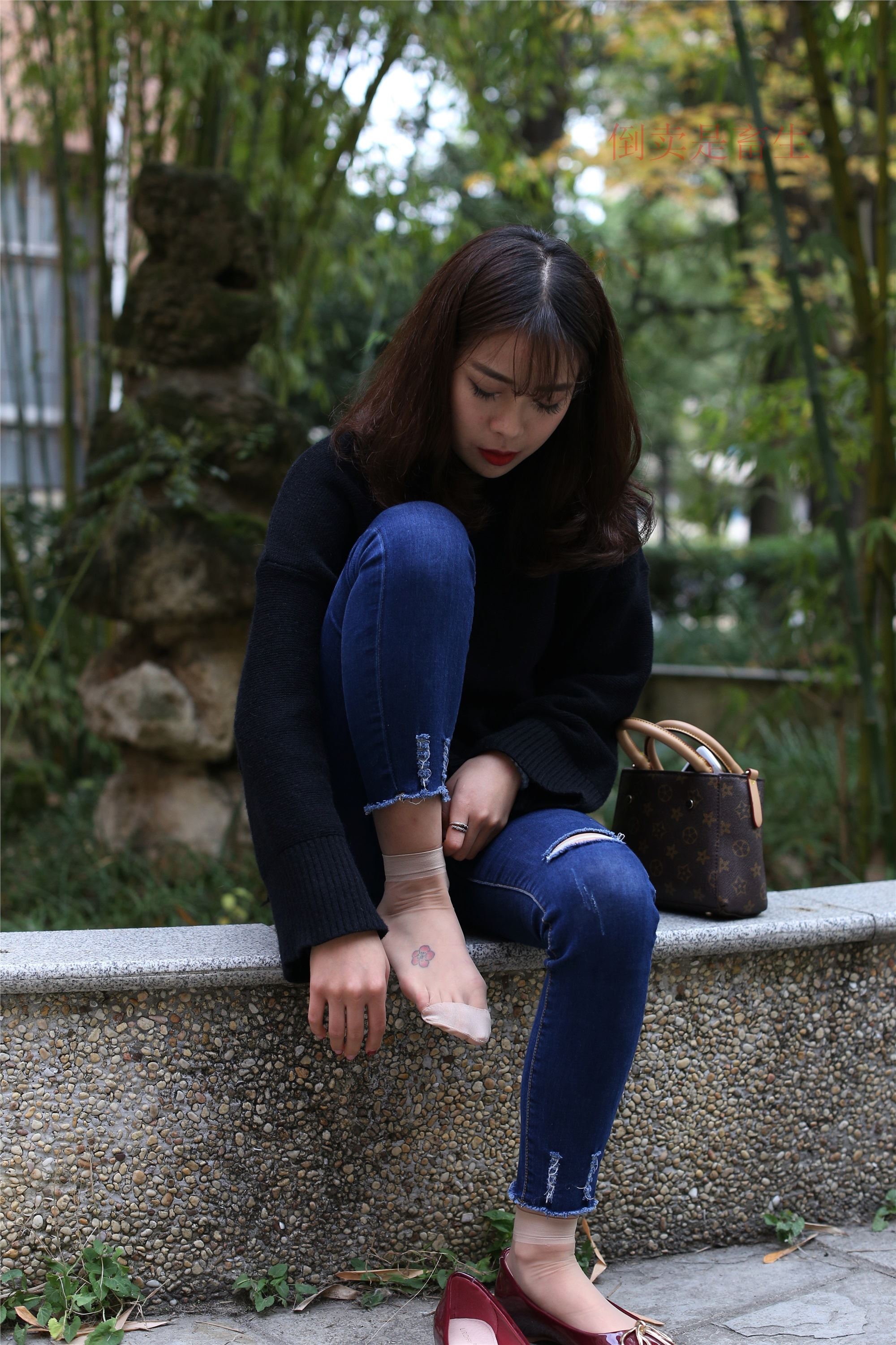 大西瓜美女图片 Z5-5 深牛短丝450P2