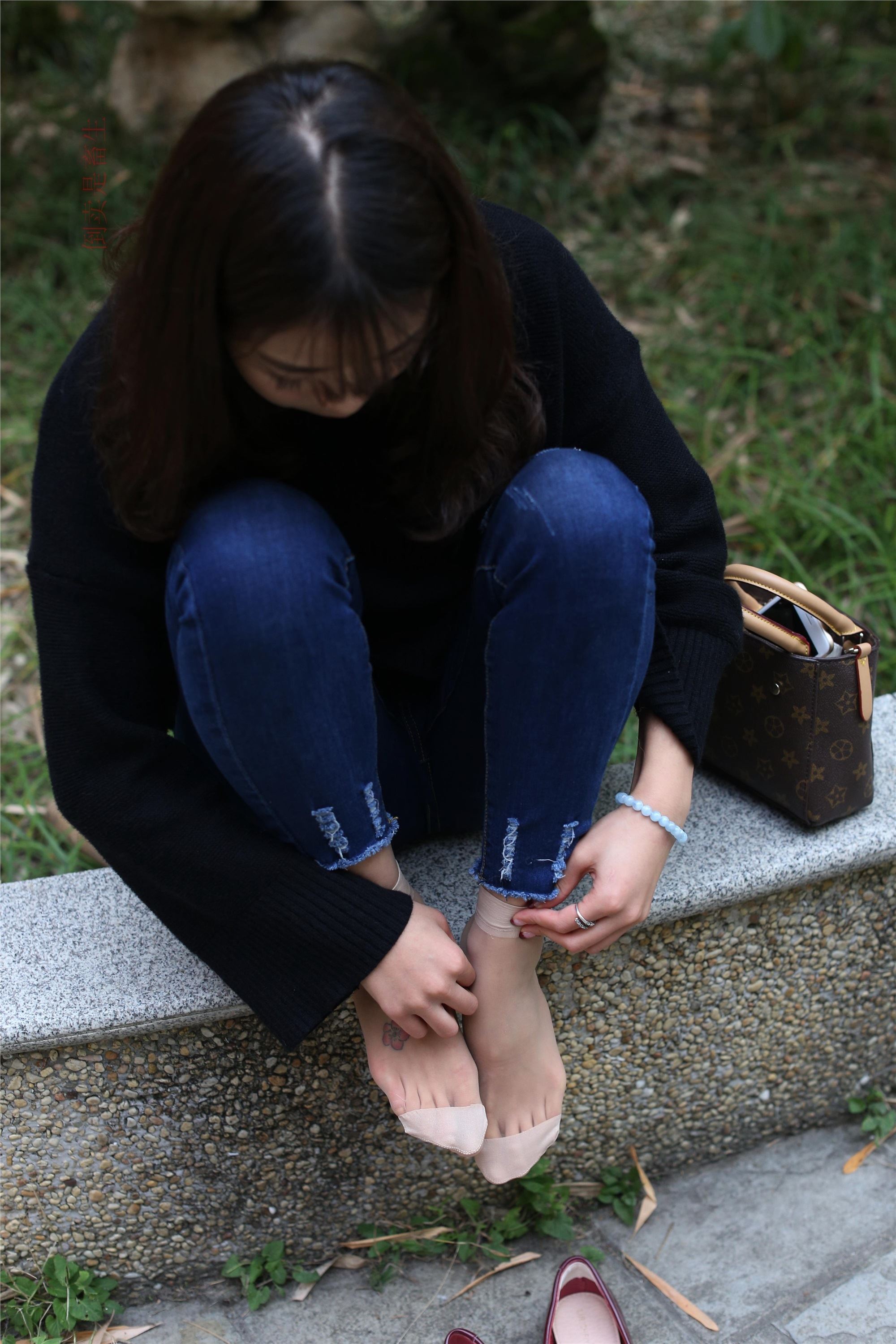 大西瓜美女图片 Z5-5 深牛短丝450P2