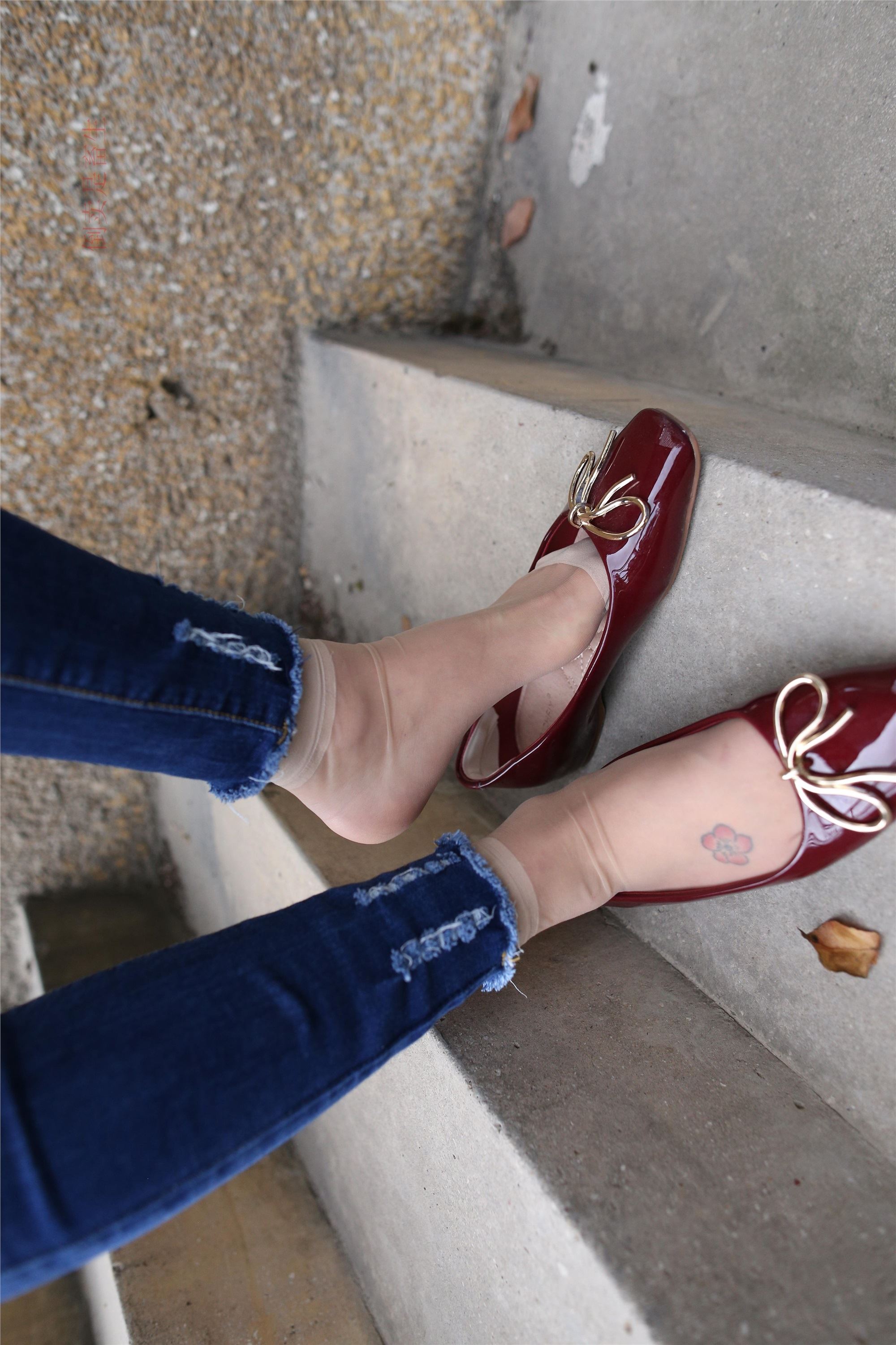 大西瓜美女图片 Z5-5 深牛短丝450P3