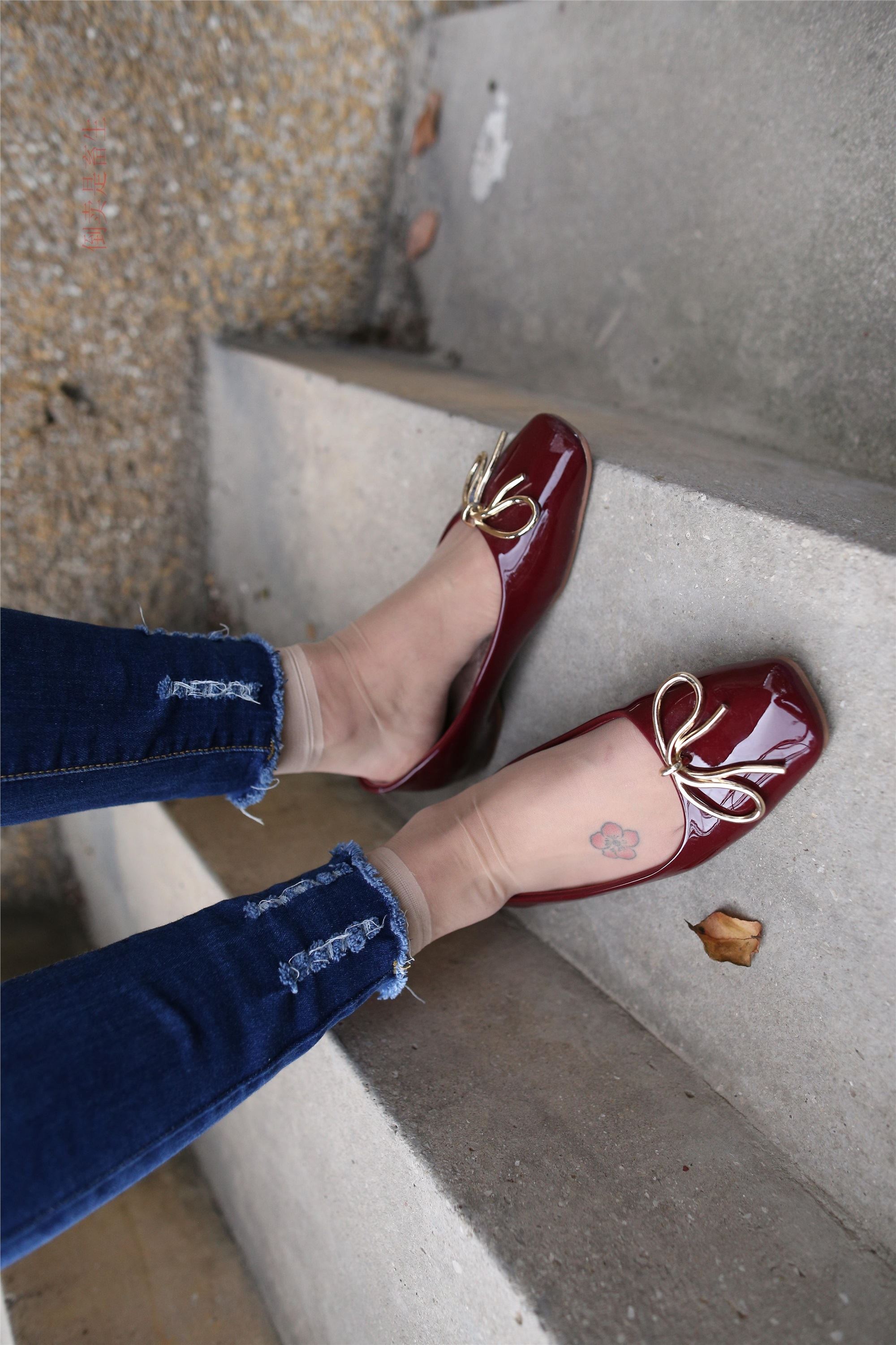 大西瓜美女图片 Z5-5 深牛短丝450P3