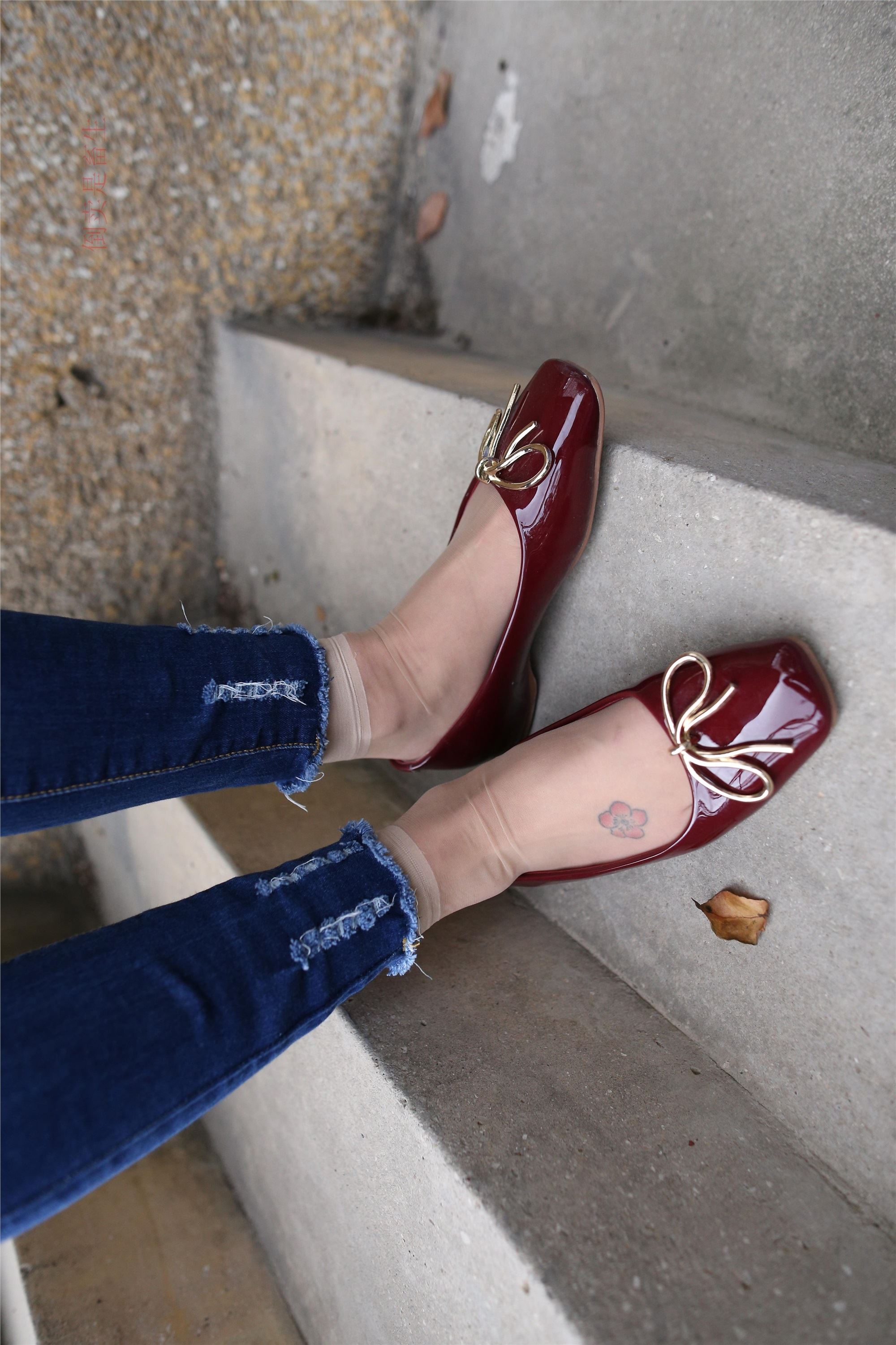 大西瓜美女图片 Z5-5 深牛短丝450P3