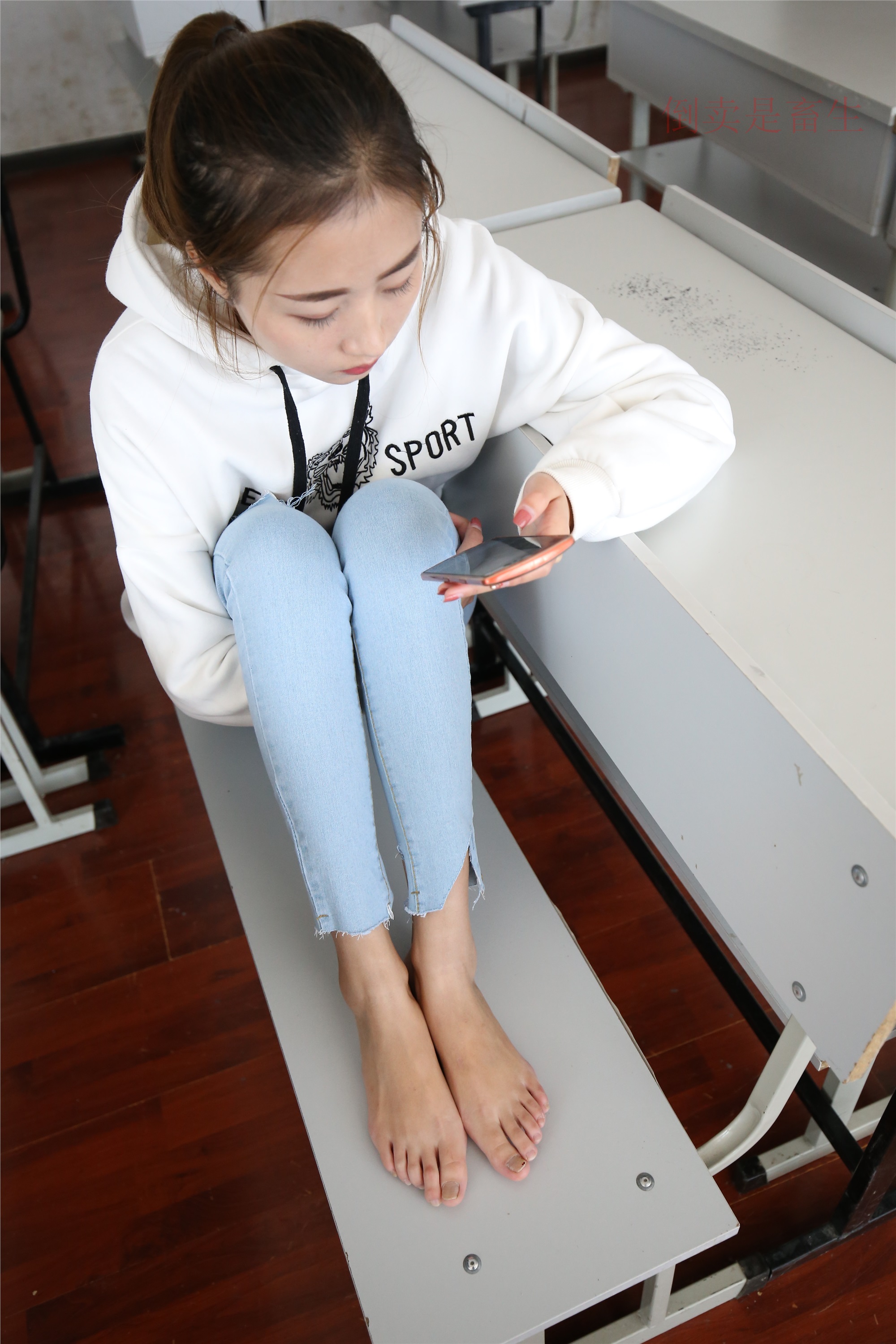 大西瓜美女图片 Z6-1 模特1 船足187p