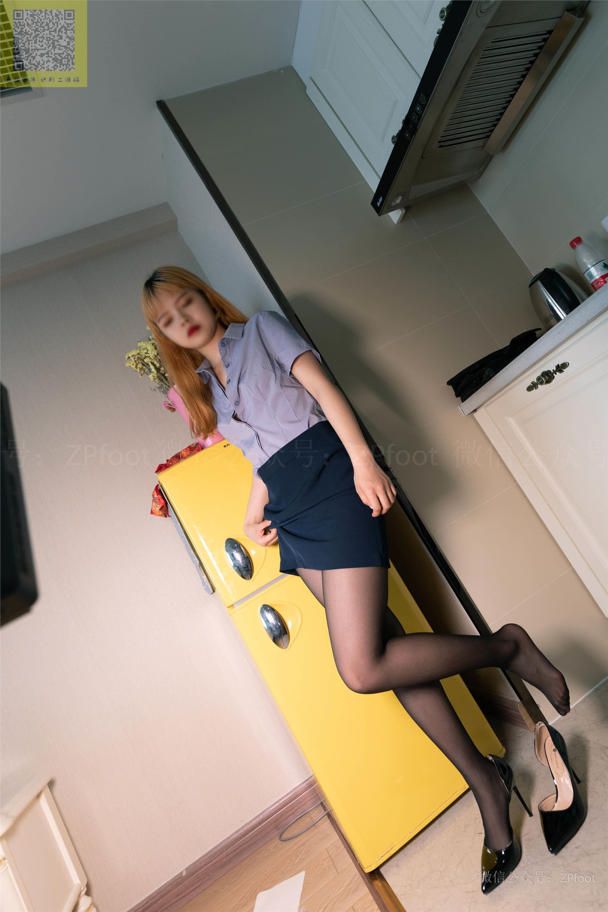 山茶摄影 – 漂亮的黑丝美腿少妇