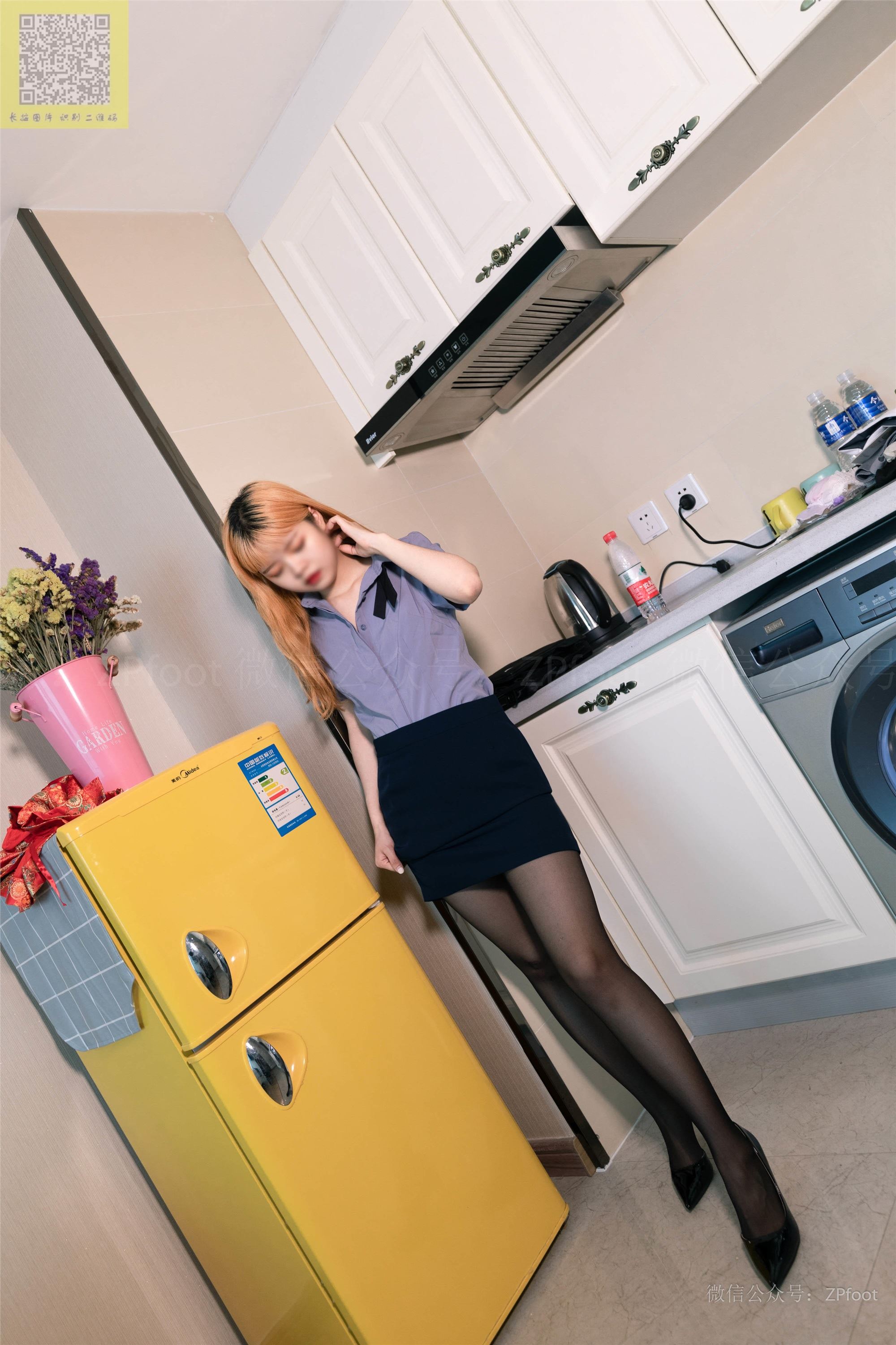 山茶摄影 – 漂亮的黑丝美腿少妇