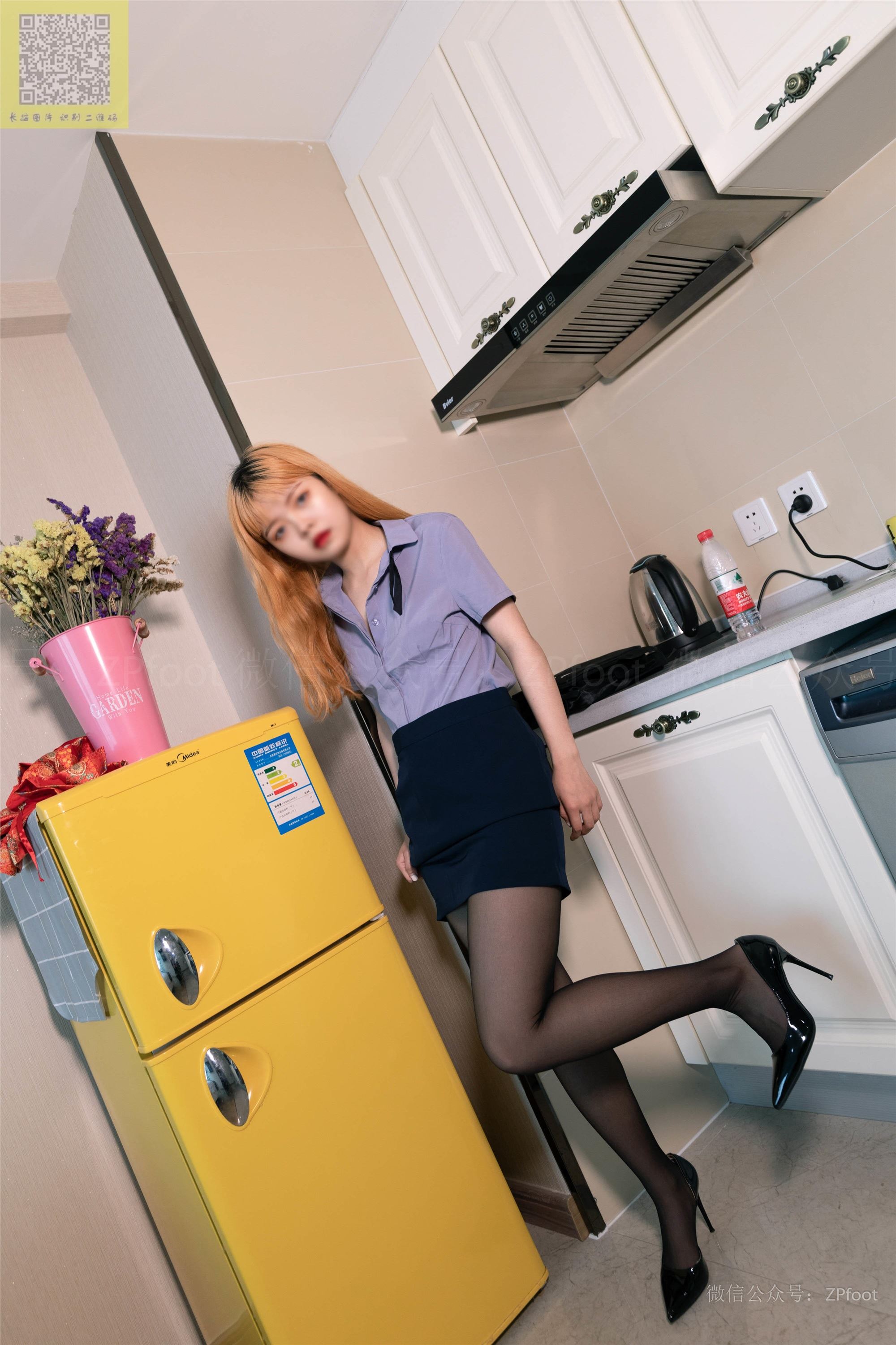 山茶摄影 – 漂亮的黑丝美腿少妇