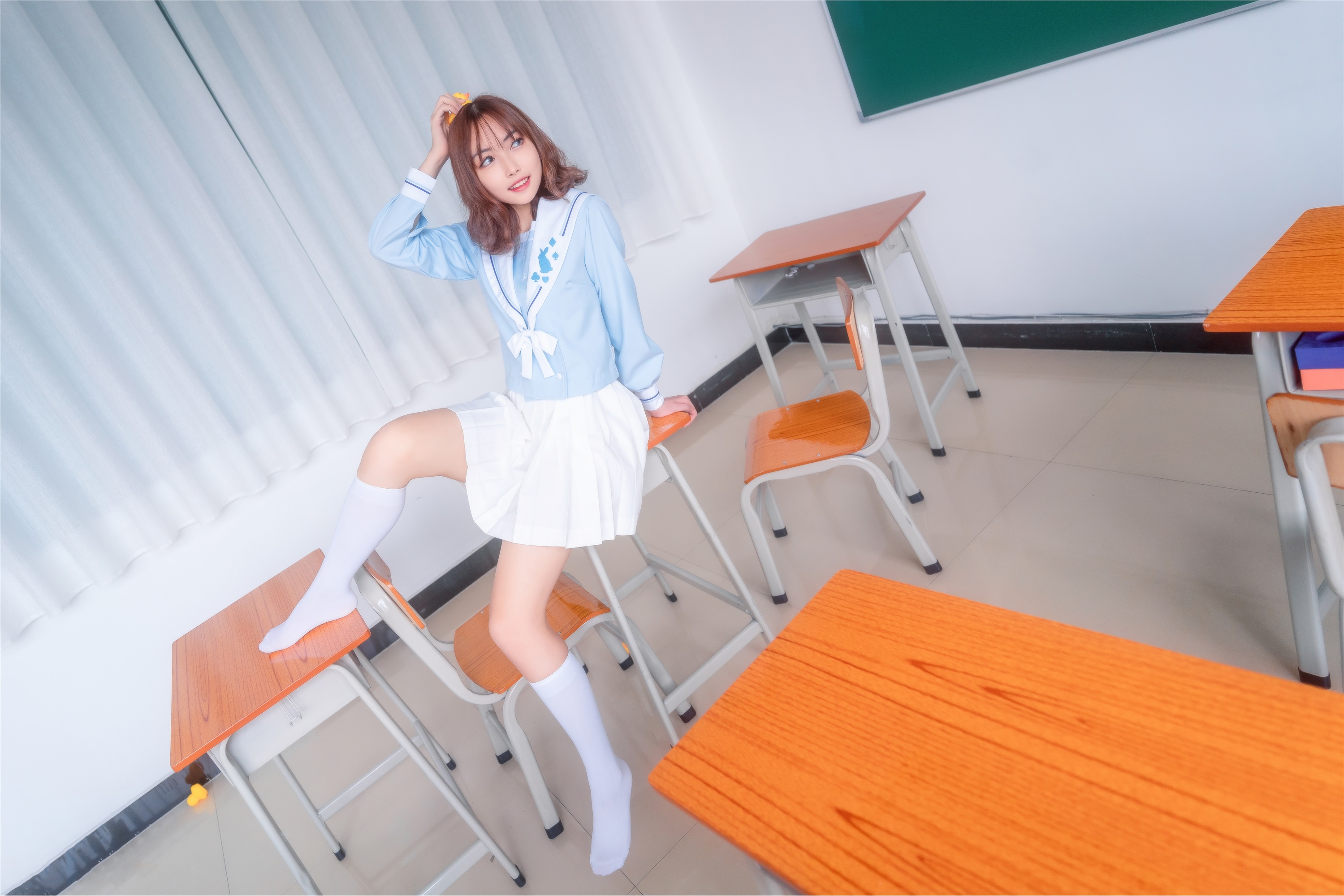 喵糖映画  VOL.009 小黄鸭与白丝