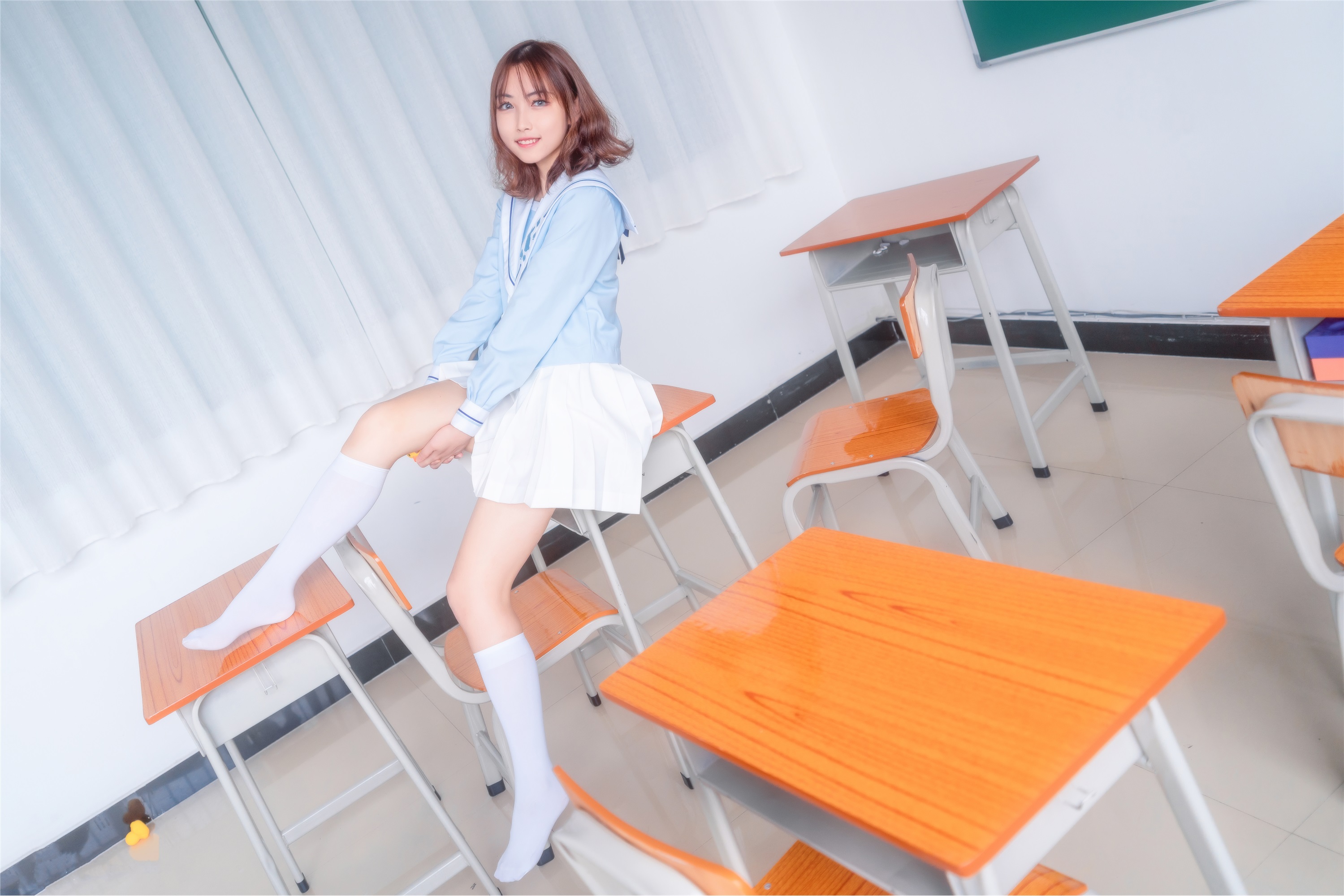 喵糖映画  VOL.009 小黄鸭与白丝