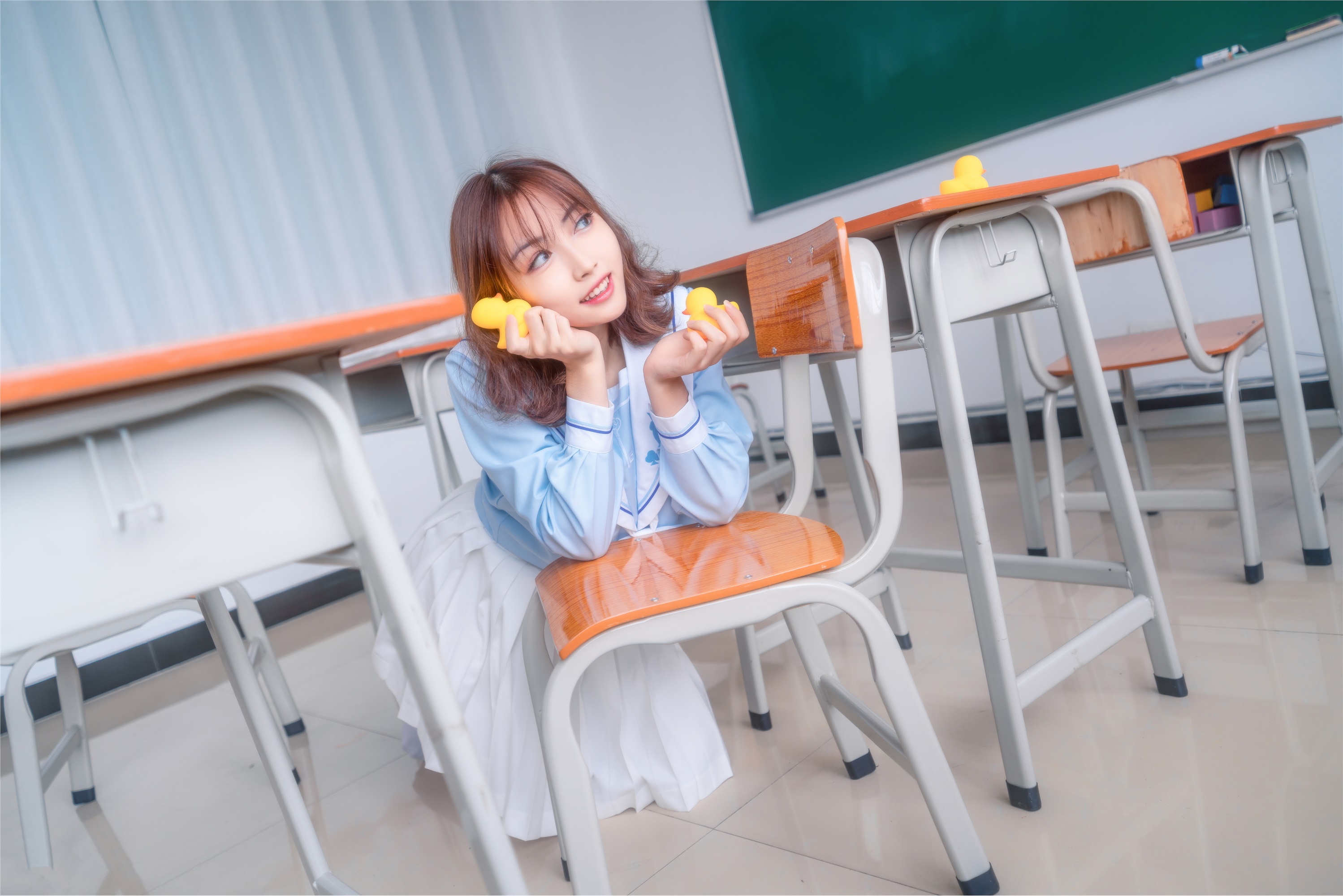 喵糖映画  VOL.009 小黄鸭与白丝