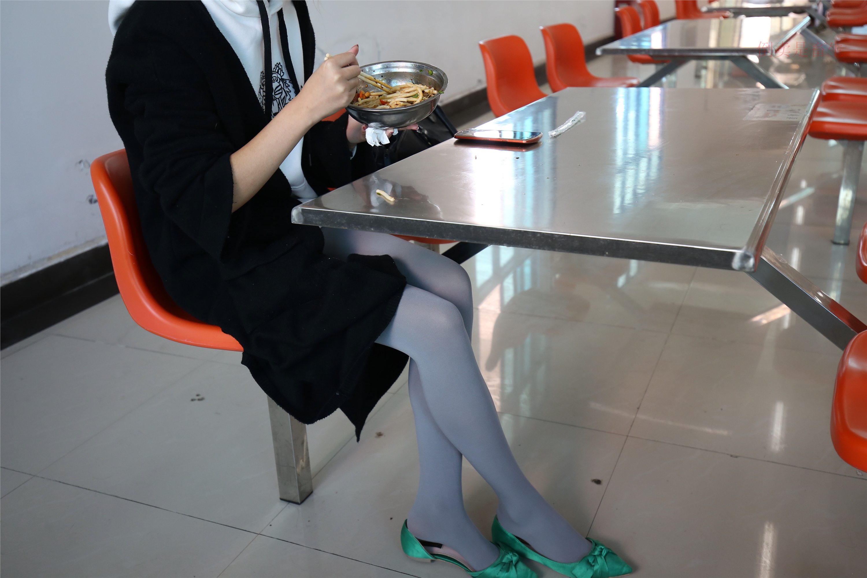 大西瓜美女图片 Z6-2 模特1 灰丝热705P1