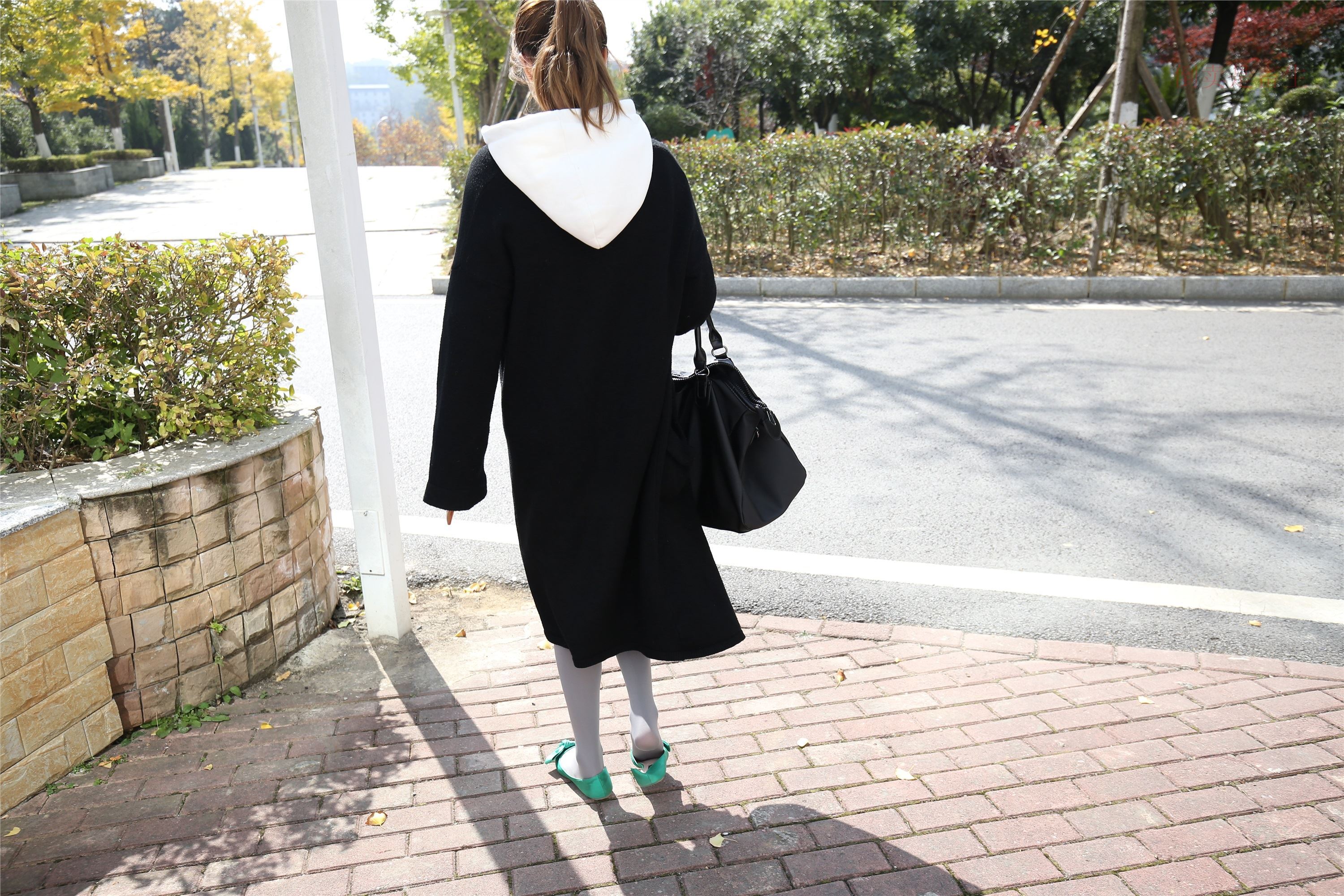 大西瓜美女图片 Z6-2 模特1 灰丝热705P1