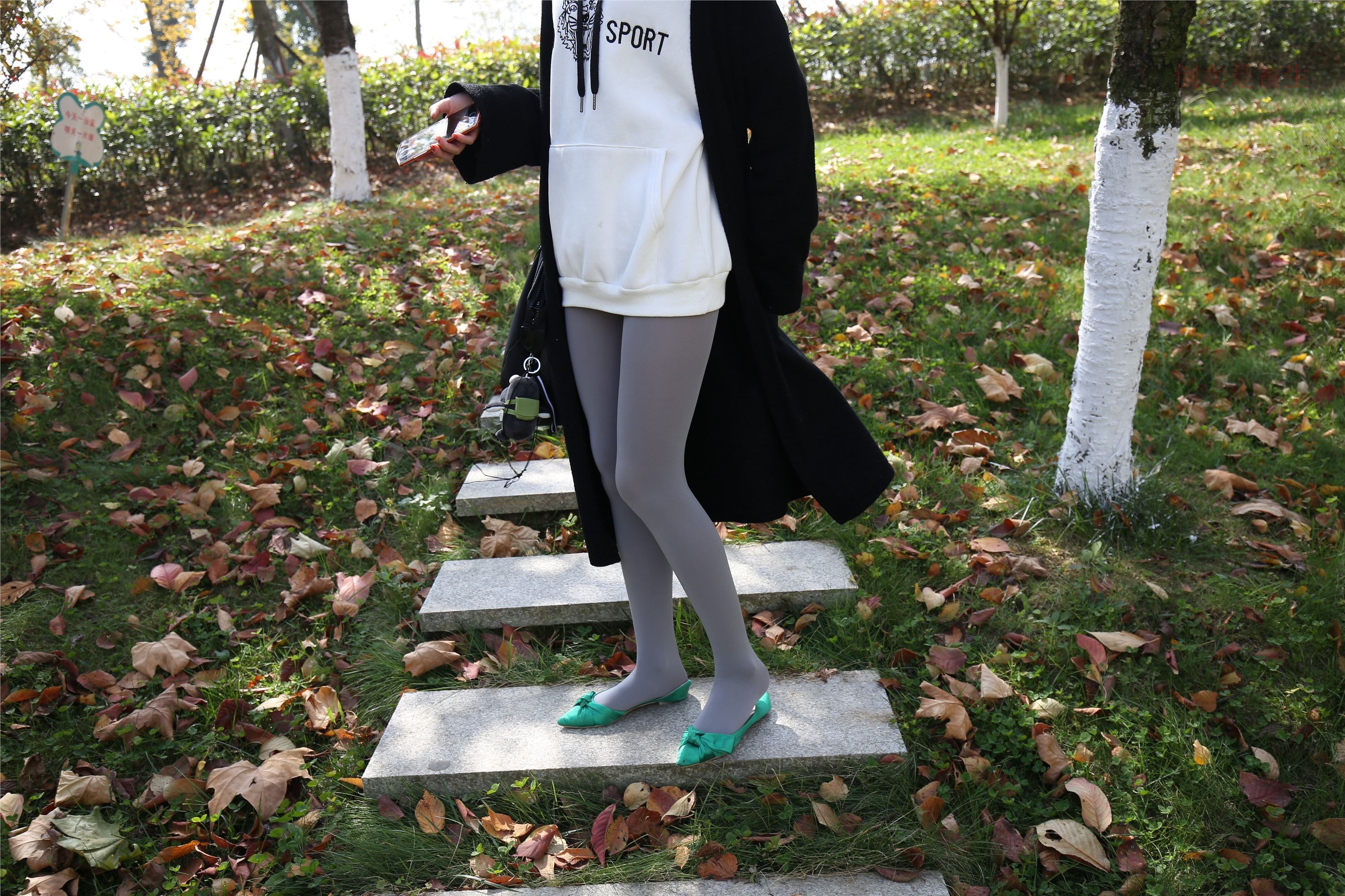 大西瓜美女图片 Z6-2 模特1 灰丝热705P1