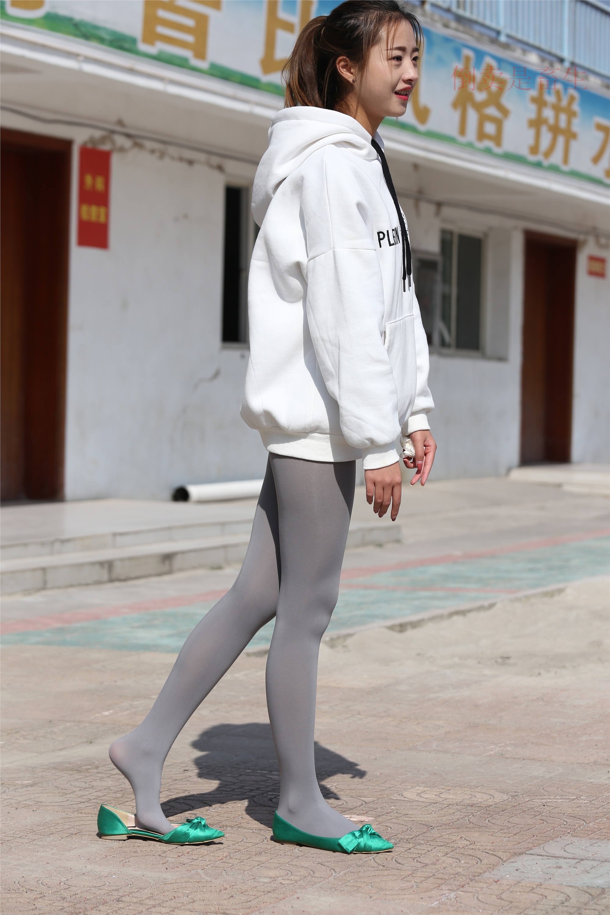 大西瓜美女图片 Z6-2 模特1 灰丝热705P2