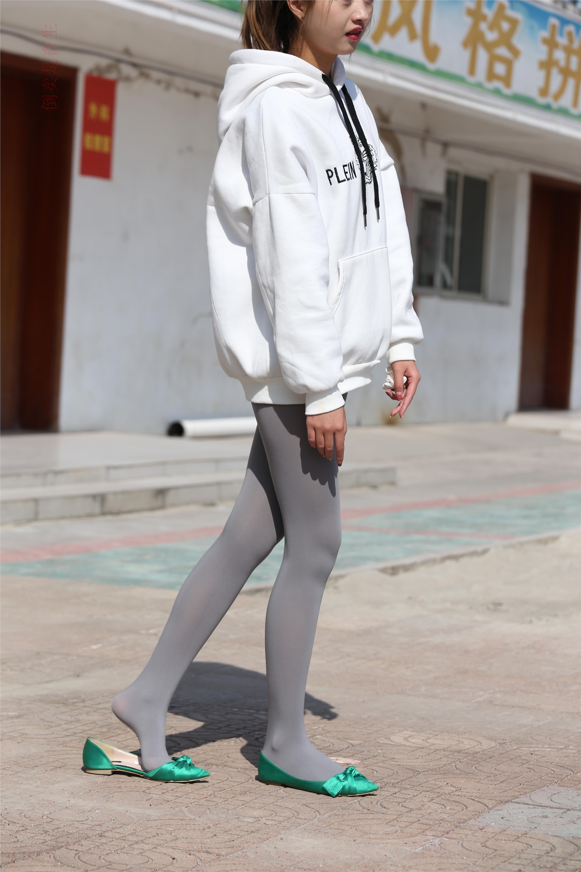 大西瓜美女图片 Z6-2 模特1 灰丝热705P2