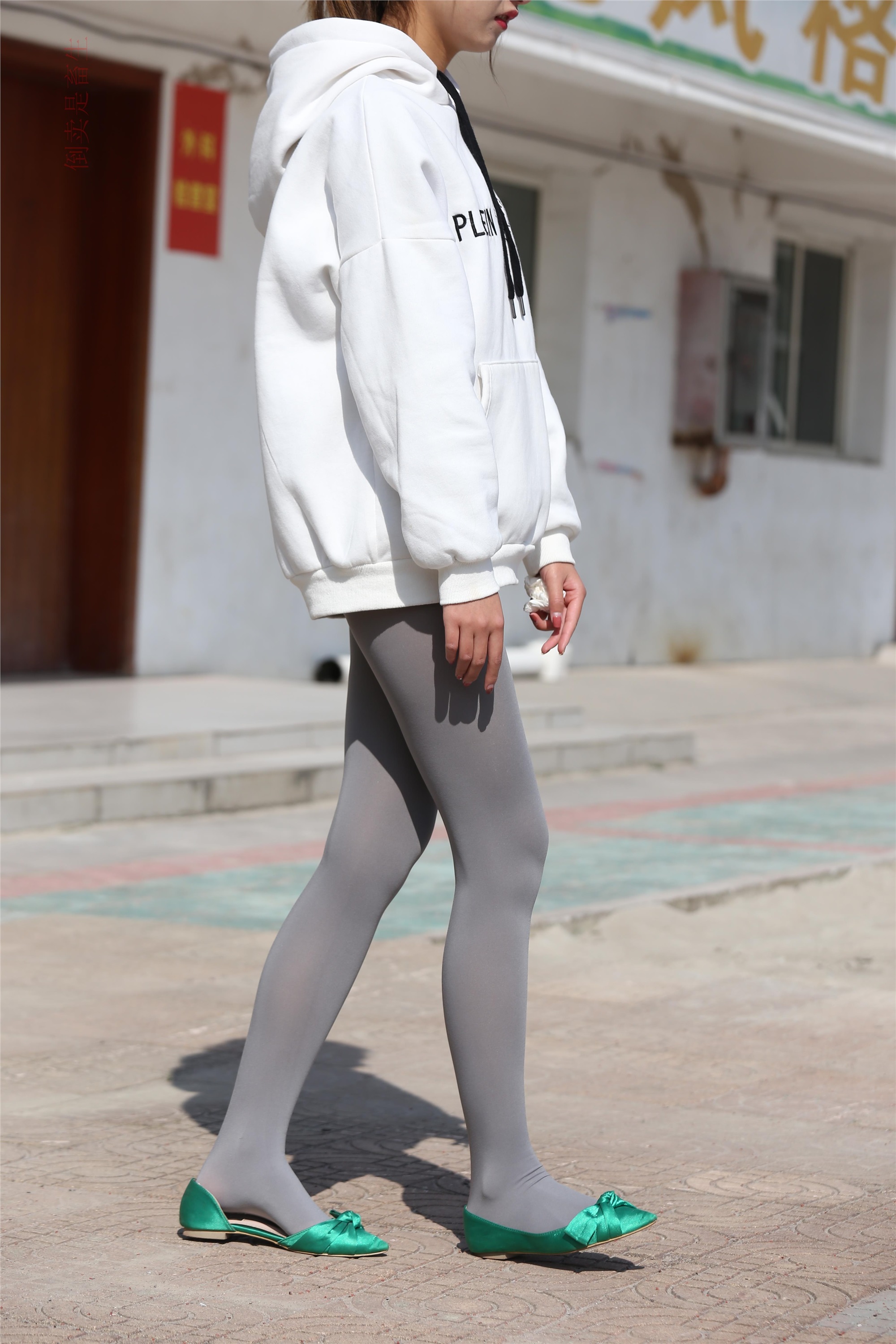 大西瓜美女图片 Z6-2 模特1 灰丝热705P2