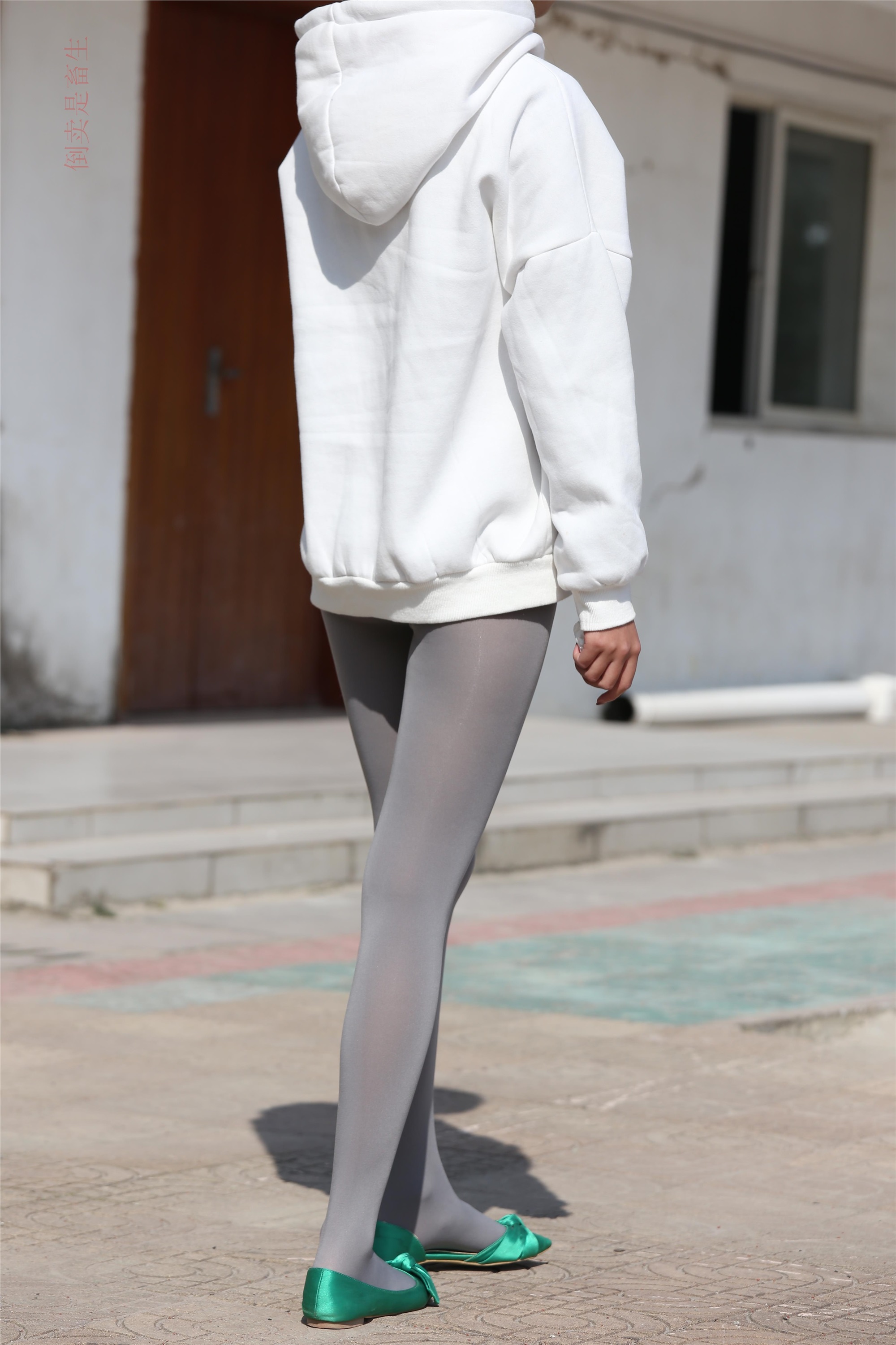 大西瓜美女图片 Z6-2 模特1 灰丝热705P2