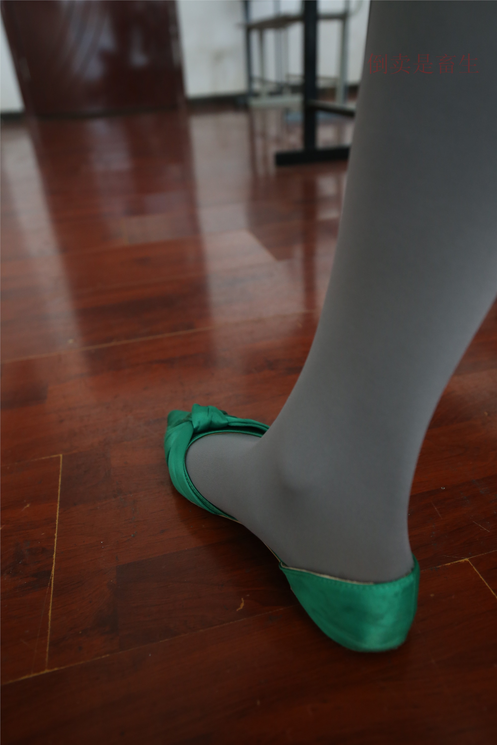 大西瓜美女图片 Z6-2 模特1 灰丝热705P4