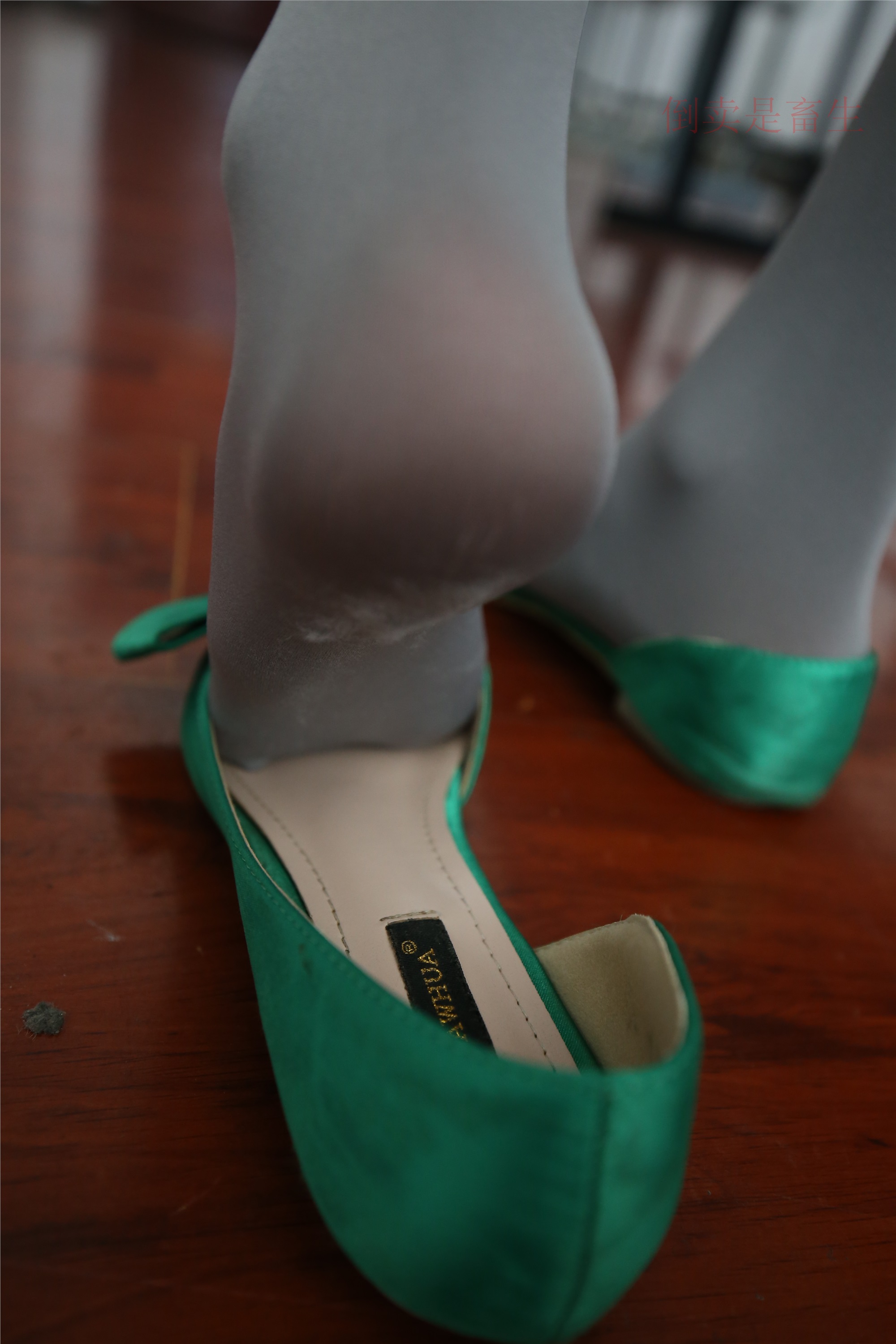 大西瓜美女图片 Z6-2 模特1 灰丝热705P4