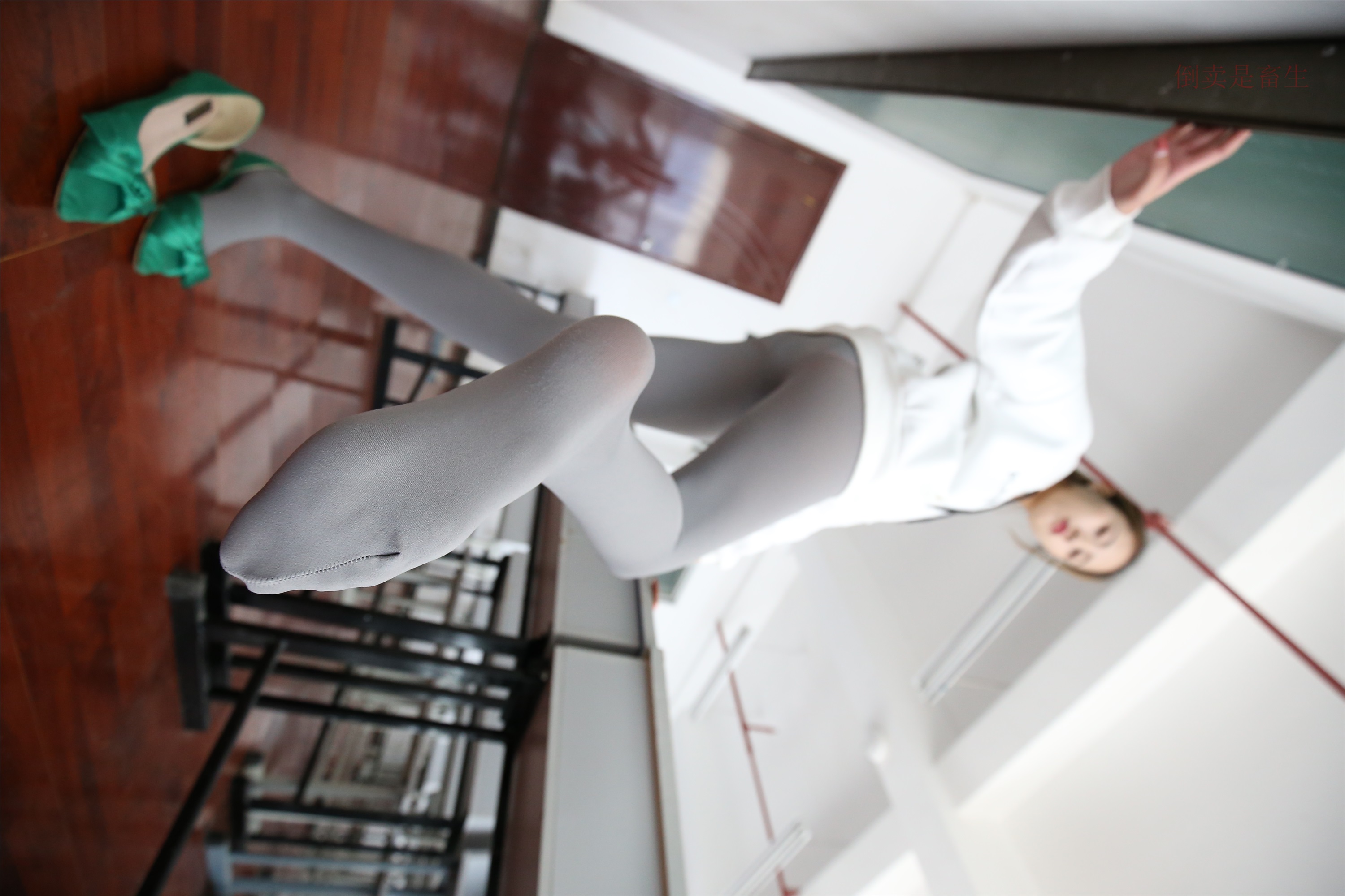 大西瓜美女图片 Z6-2 模特1 灰丝热705P4