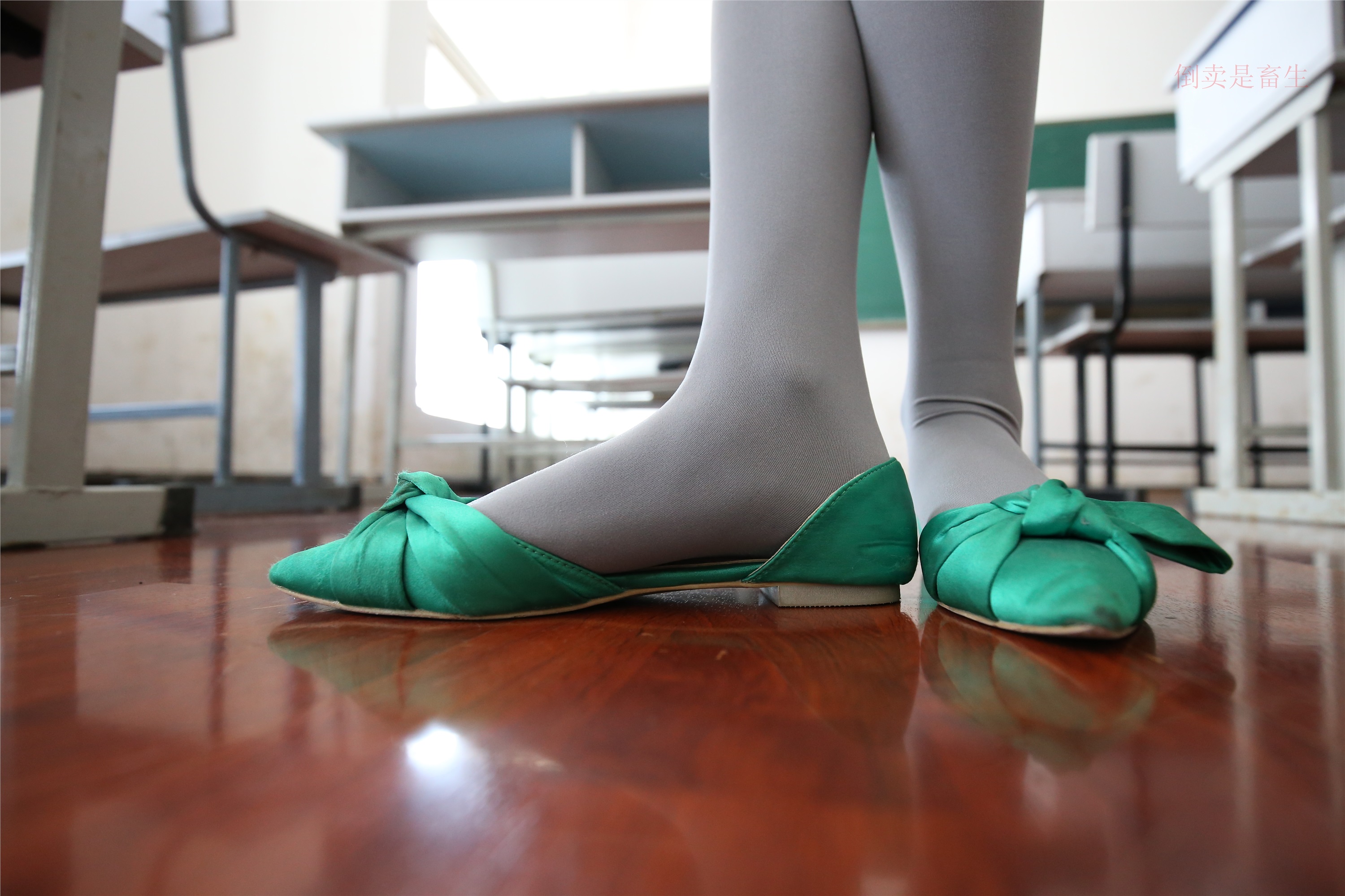 大西瓜美女图片 Z6-2 模特1 灰丝热705P5