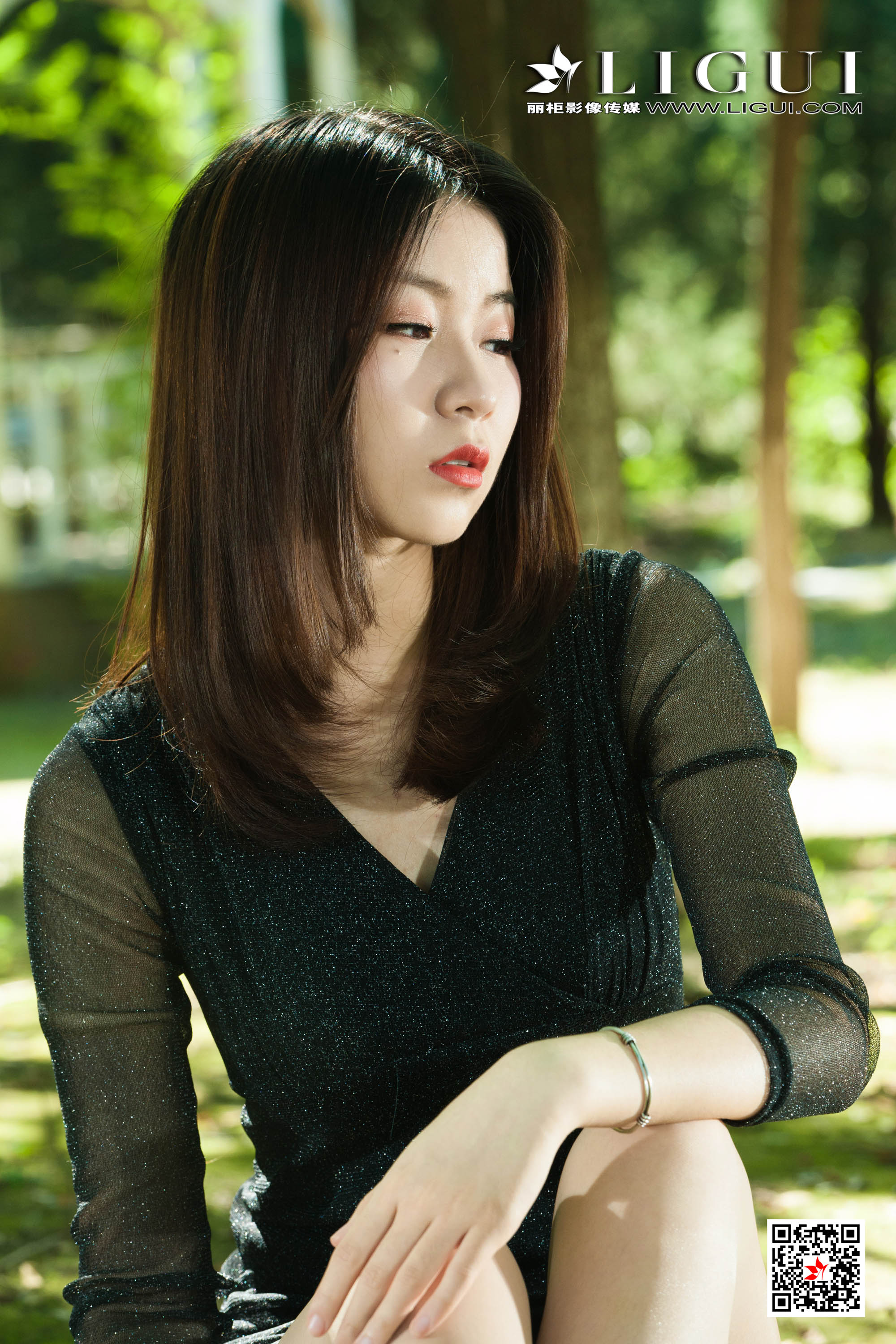 Ligui丽柜 2019.11.04《野外遇娇丝》虫虫