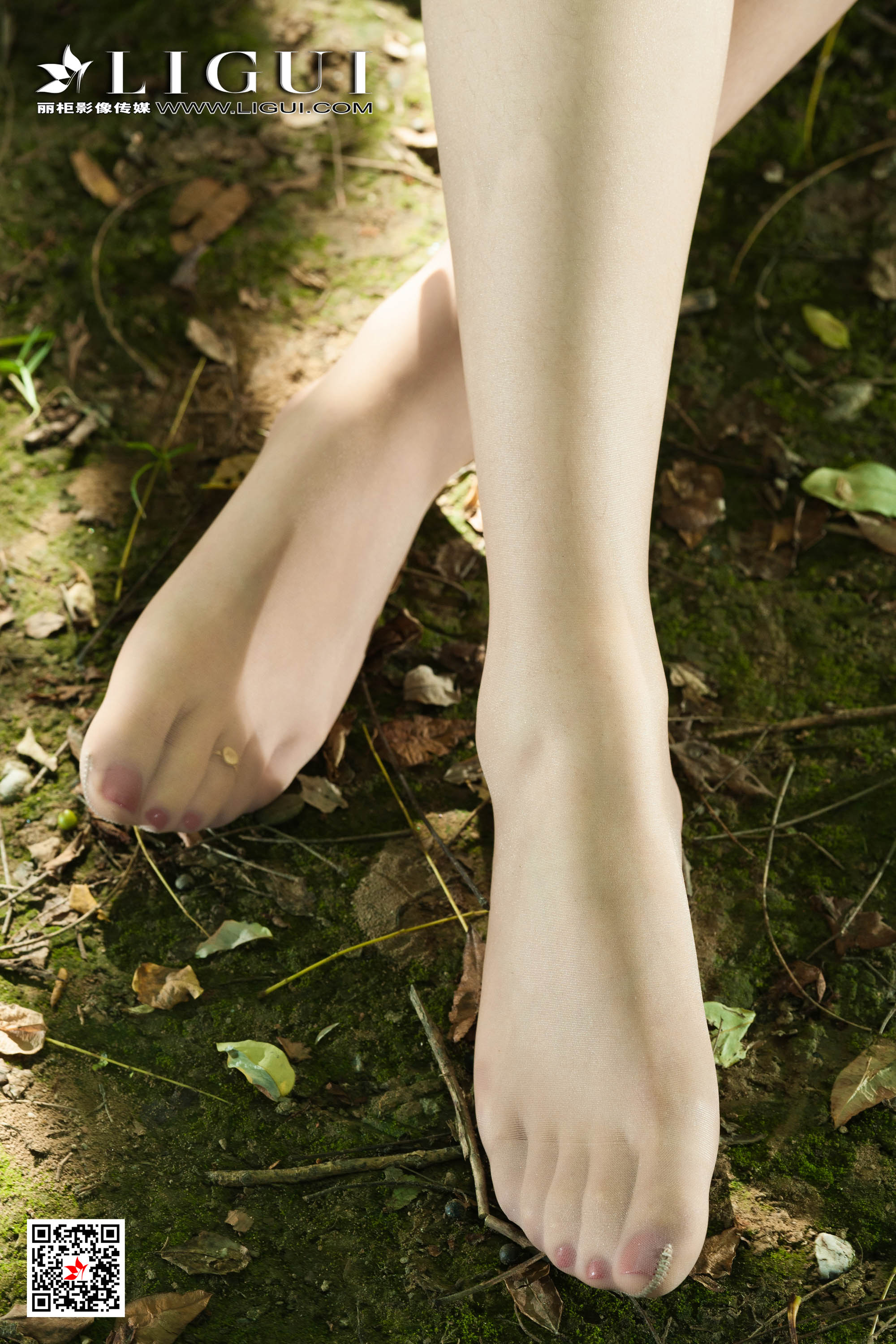 Ligui丽柜 2019.11.04《野外遇娇丝》虫虫