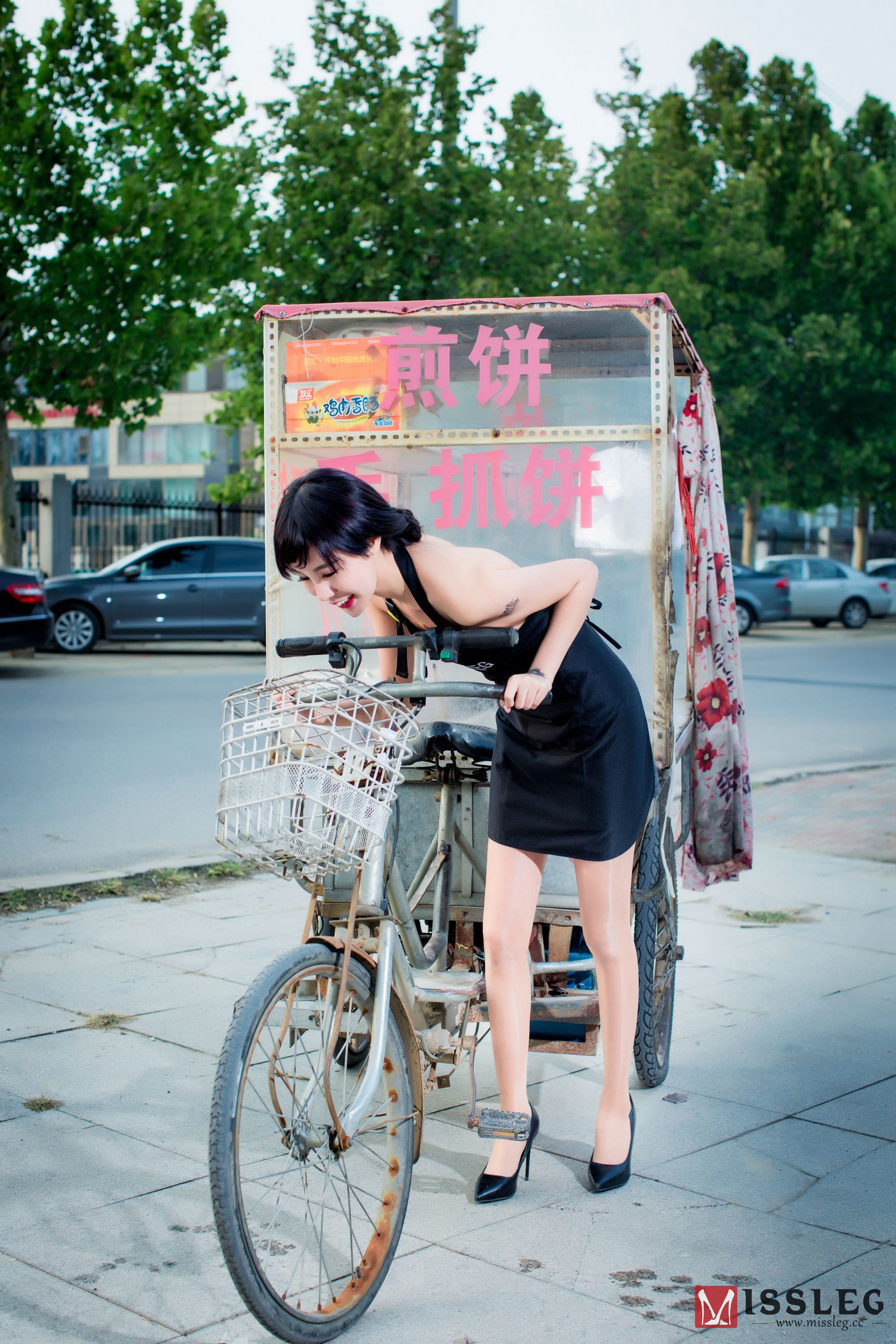 MISSLEG蜜丝  2018.11.23 V025 可可 出摊 钻石版