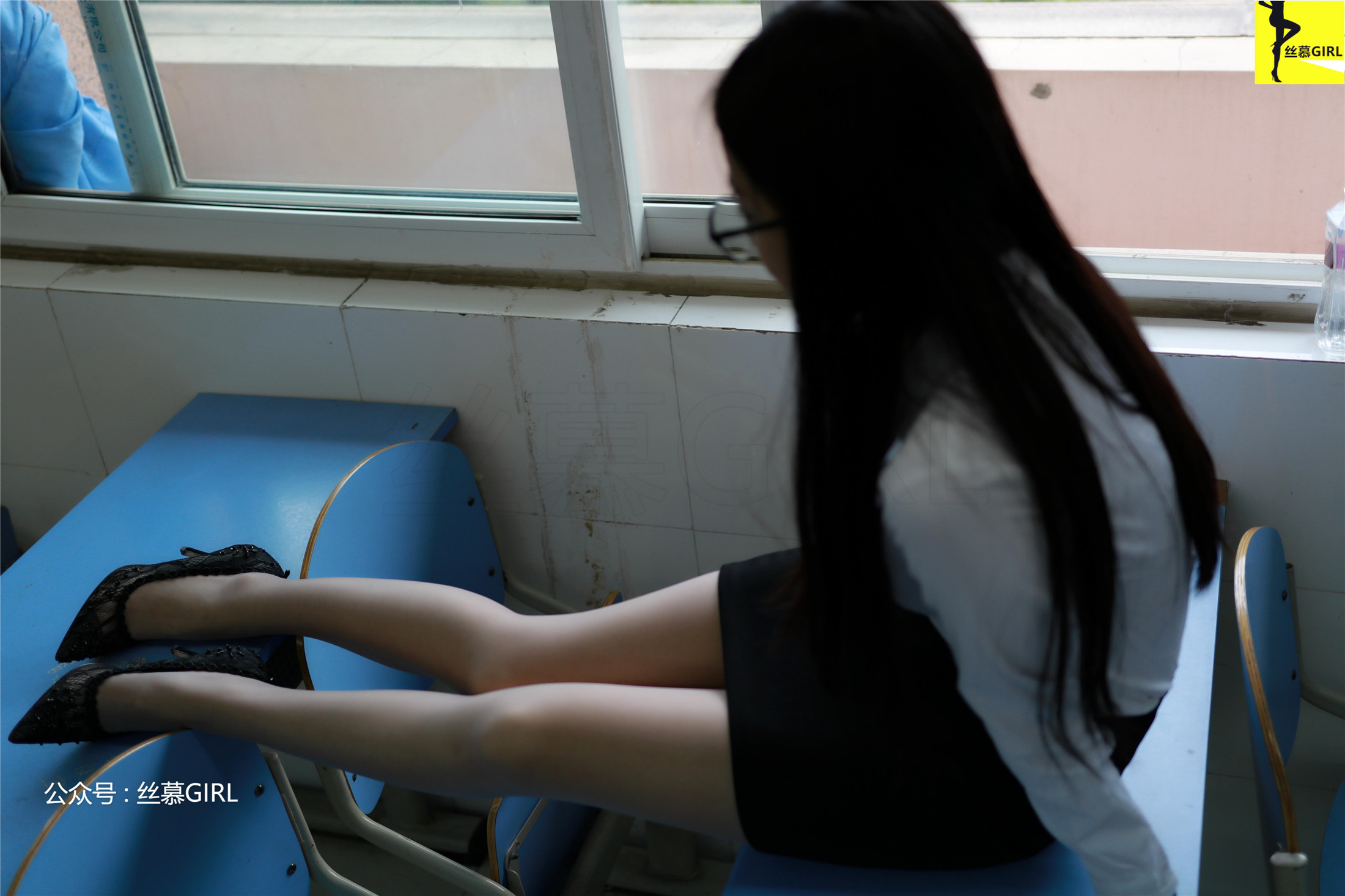 丝慕写真 第021期 模特：双双《作业交了吗》