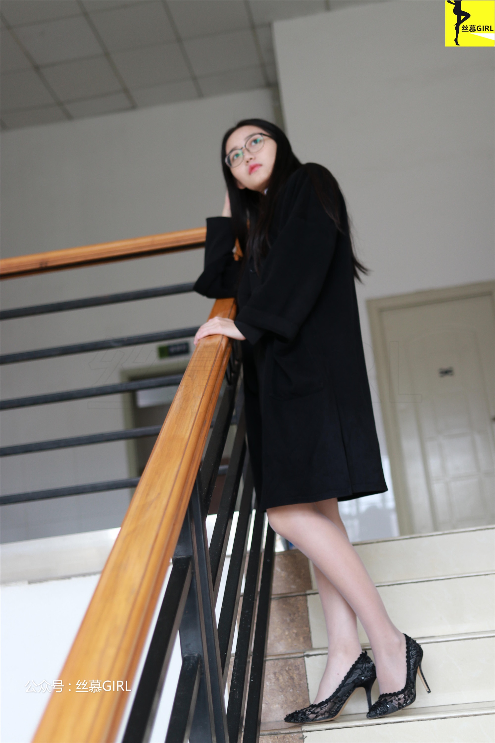 丝慕写真 第021期 模特：双双《作业交了吗》