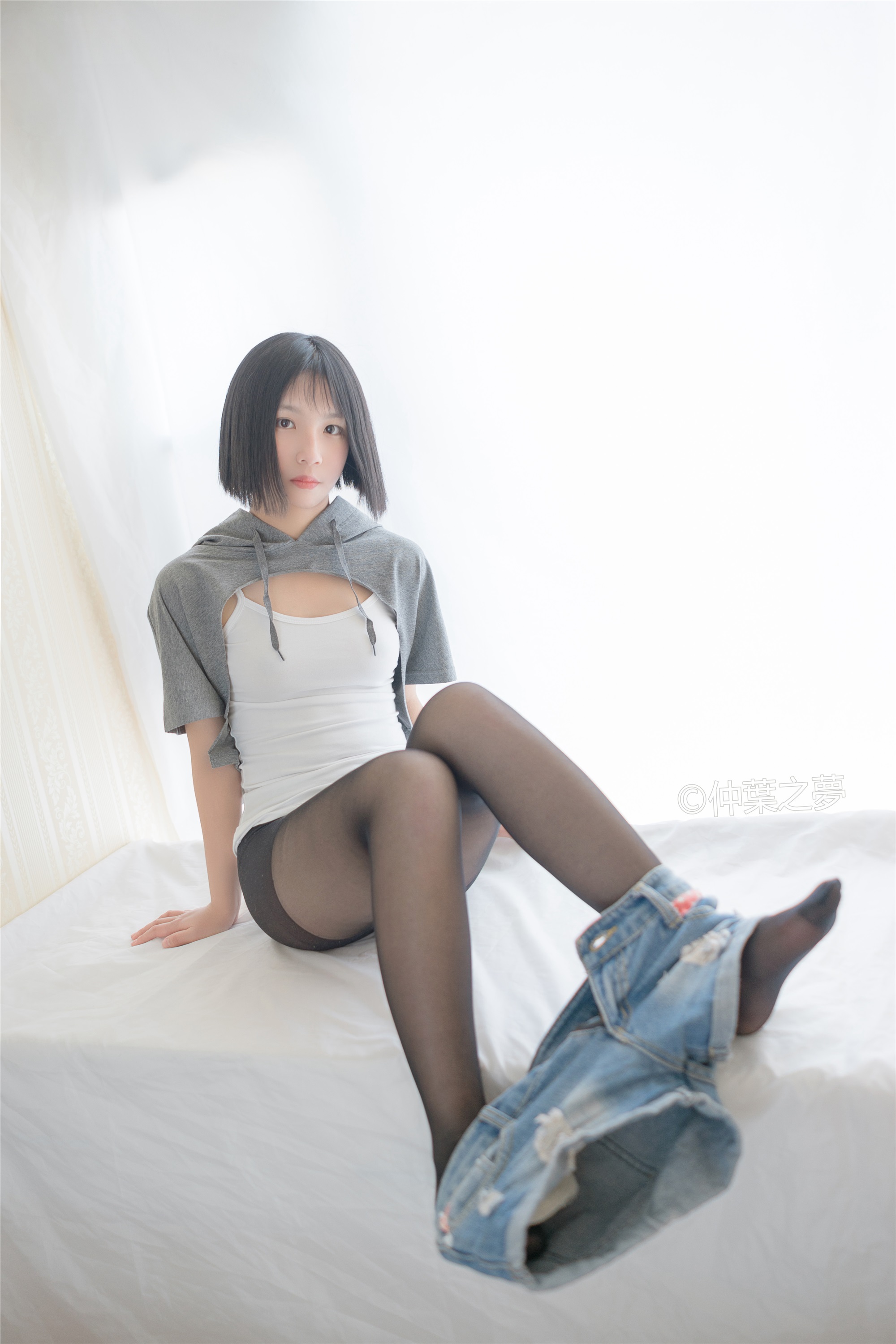 轻兰映画 Grand.003 鹿野奈绪 包臀黑丝