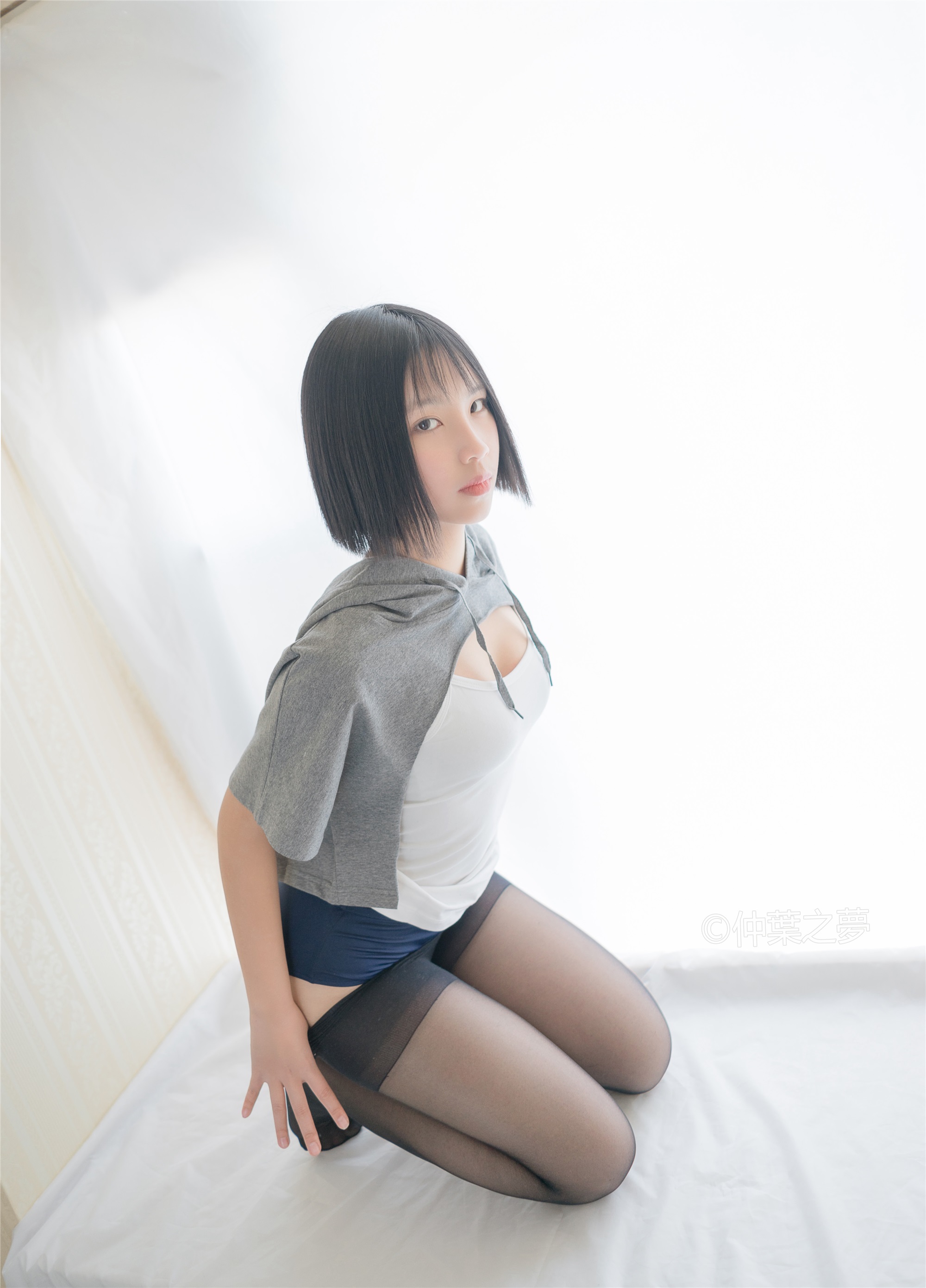 轻兰映画 Grand.003 鹿野奈绪 包臀黑丝