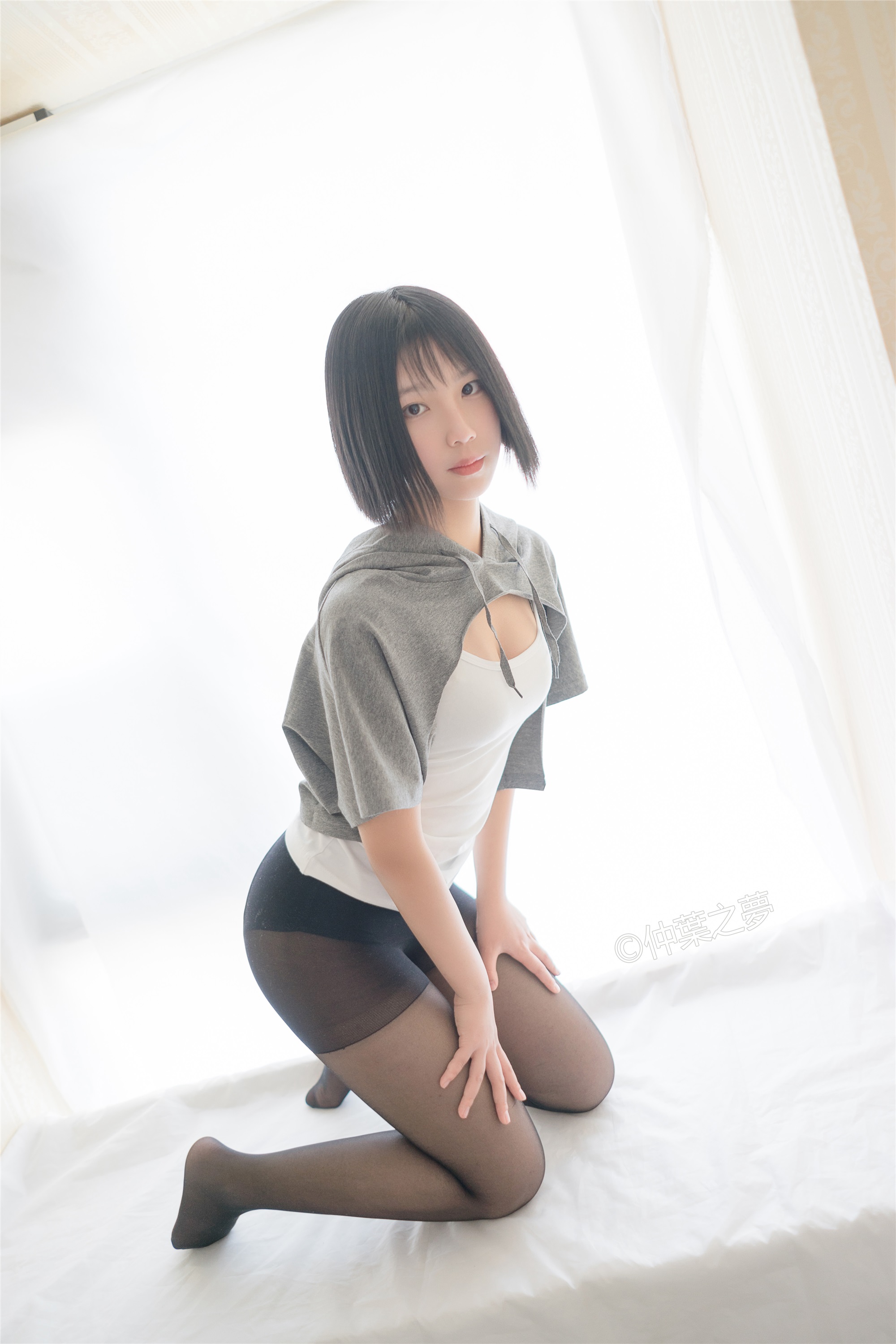 轻兰映画 Grand.003 鹿野奈绪 包臀黑丝