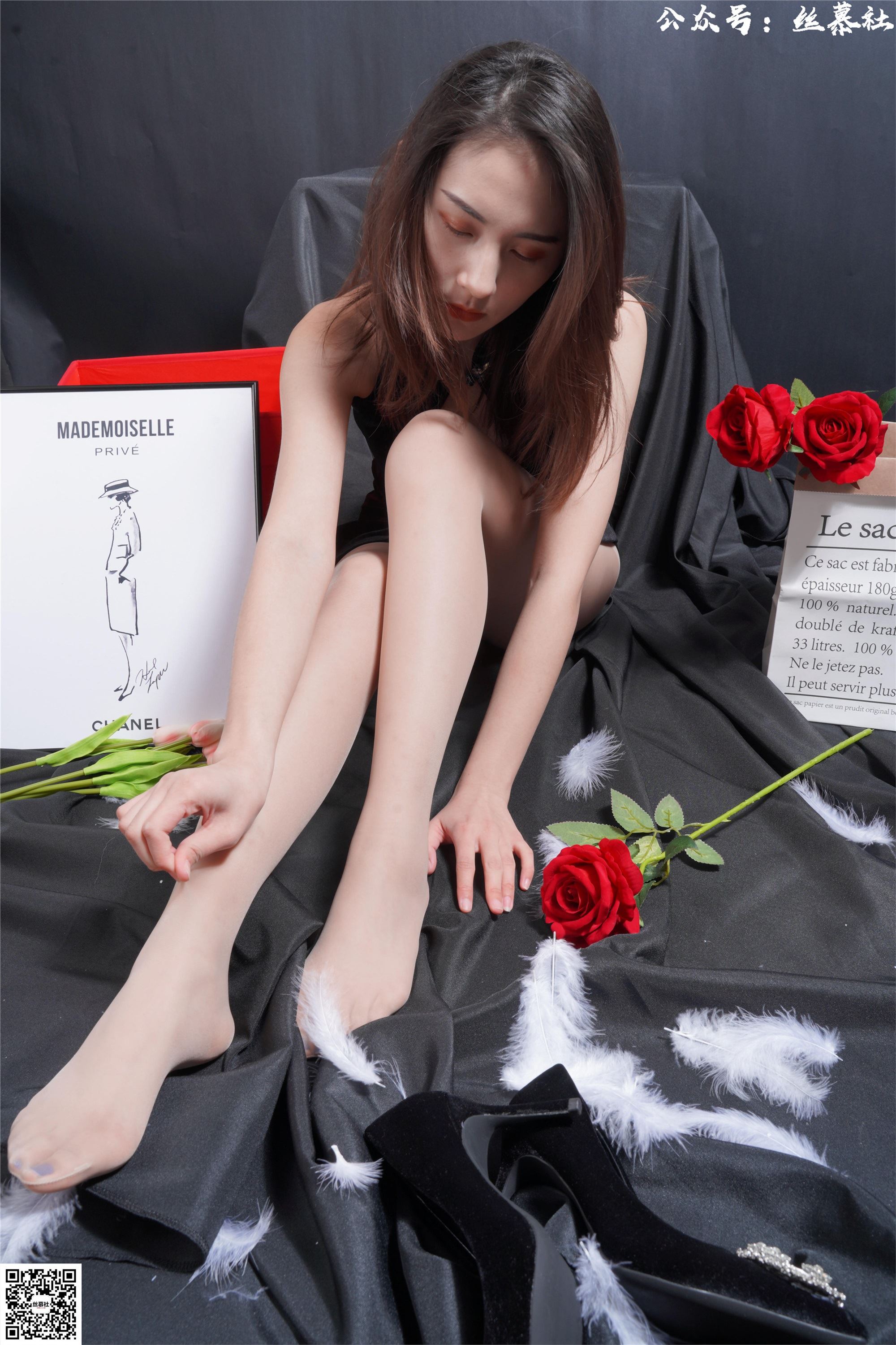 丝慕写真 SM001 《丝与玫瑰》