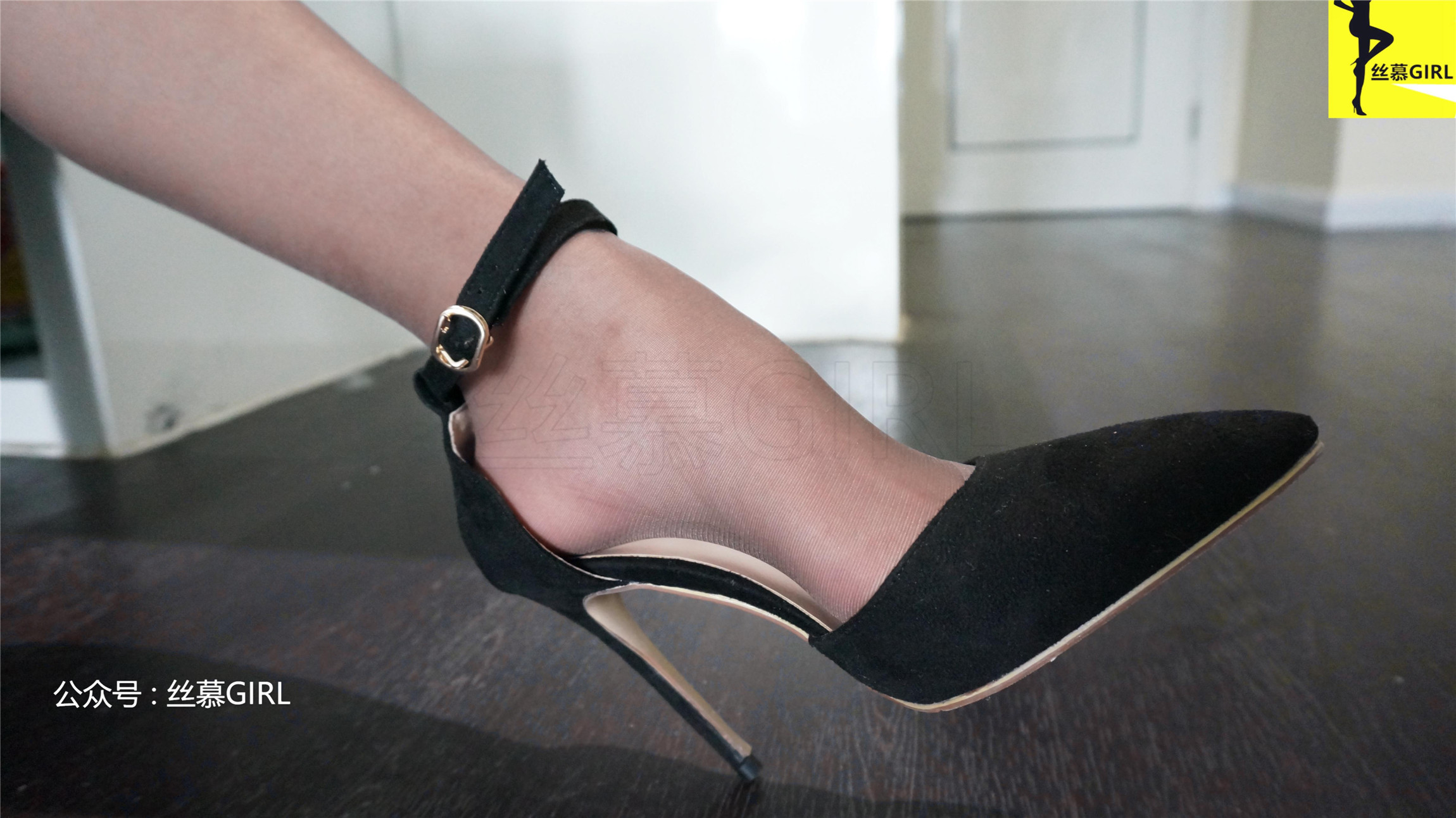 丝慕写真 第024期 模特：真好姐《谁是腿神》