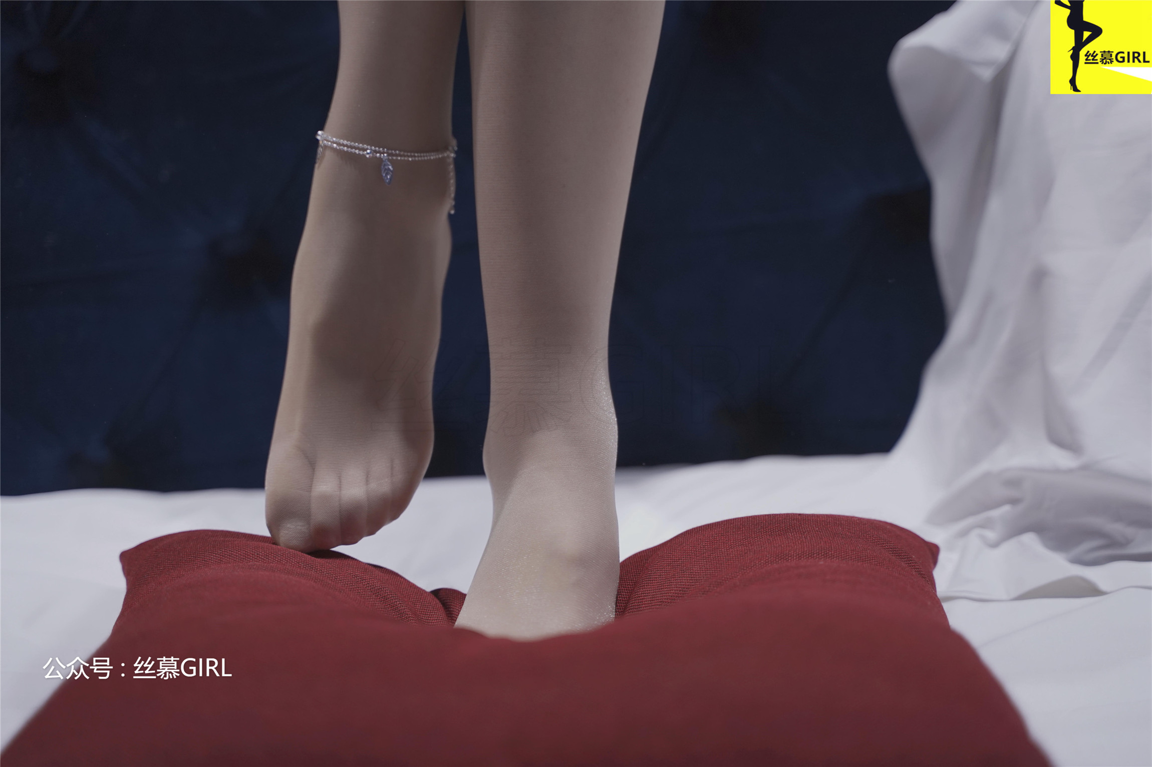 丝慕写真 第029期 模特：双双 丝密《善待荷尔蒙，善待想象力》