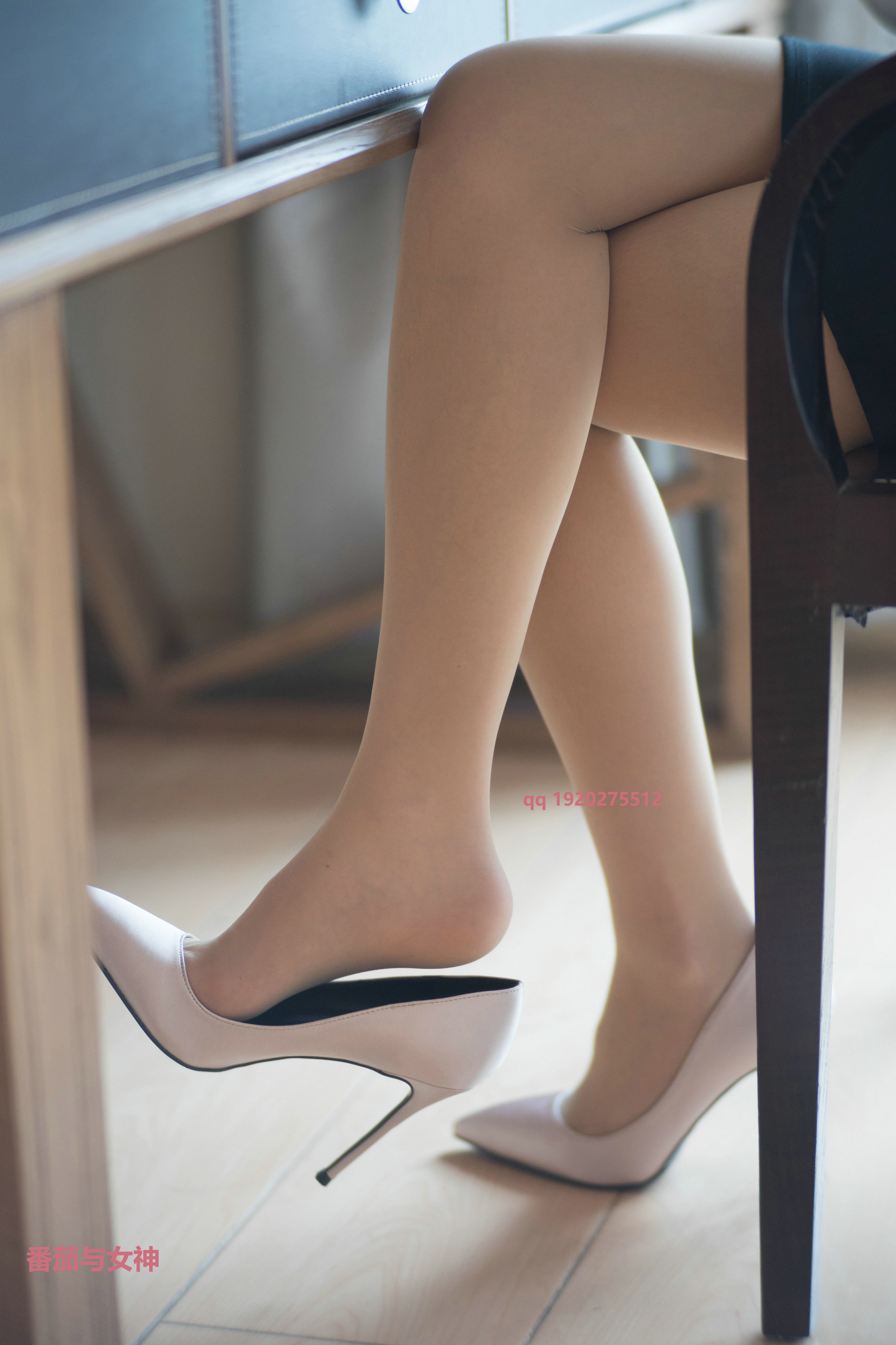 番茄与女神 木子的小包裙