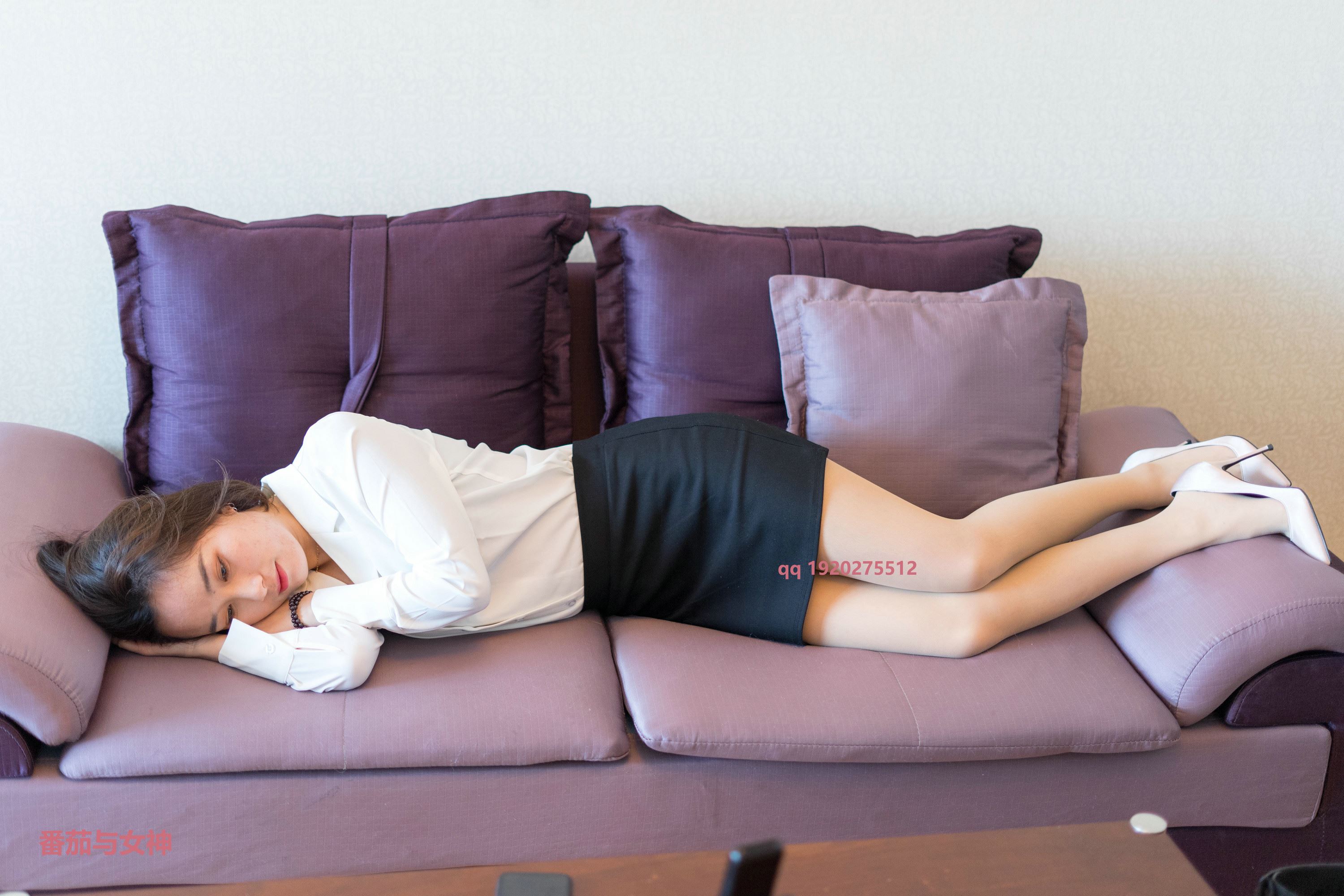 番茄与女神 木子的小包裙