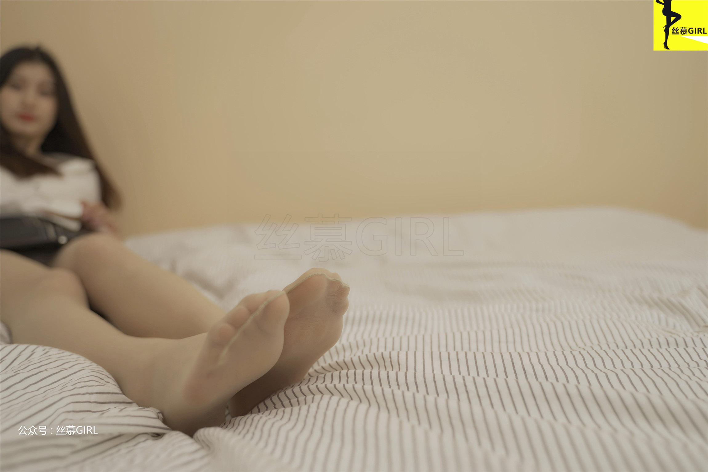 丝慕写真 第035期 模特：悦悦《赏丝悦目》