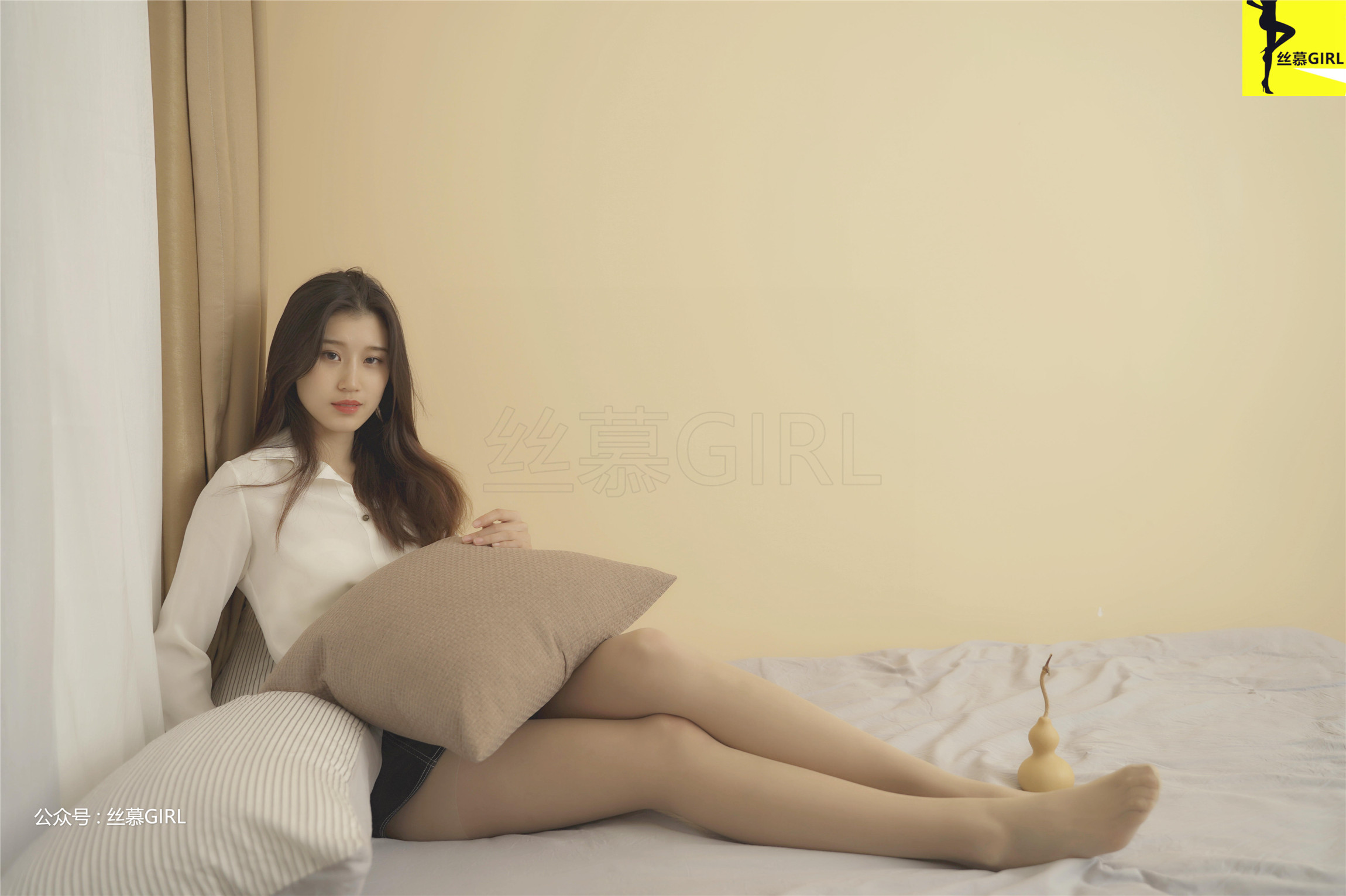 丝慕写真 第035期 模特：悦悦《赏丝悦目》
