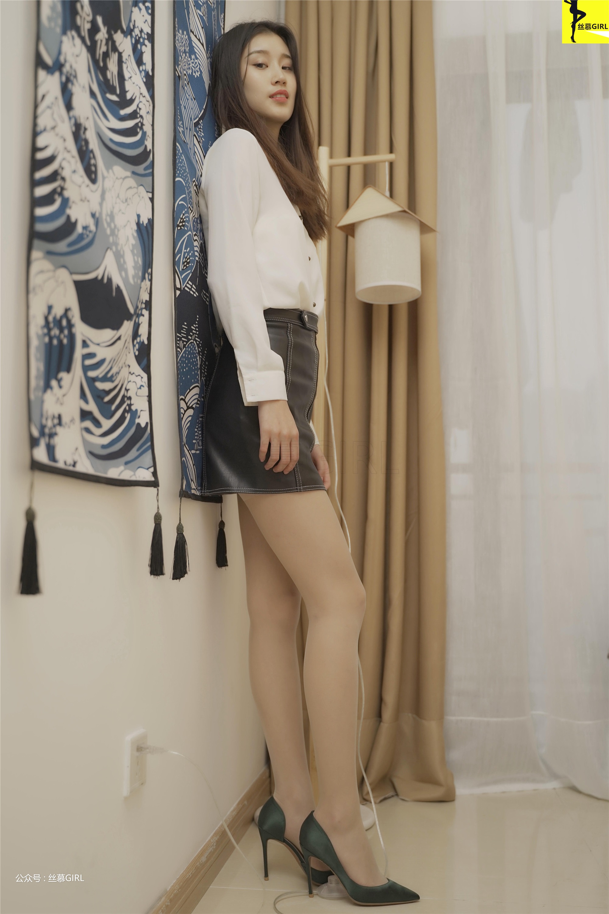 丝慕写真 第035期 模特：悦悦《赏丝悦目》