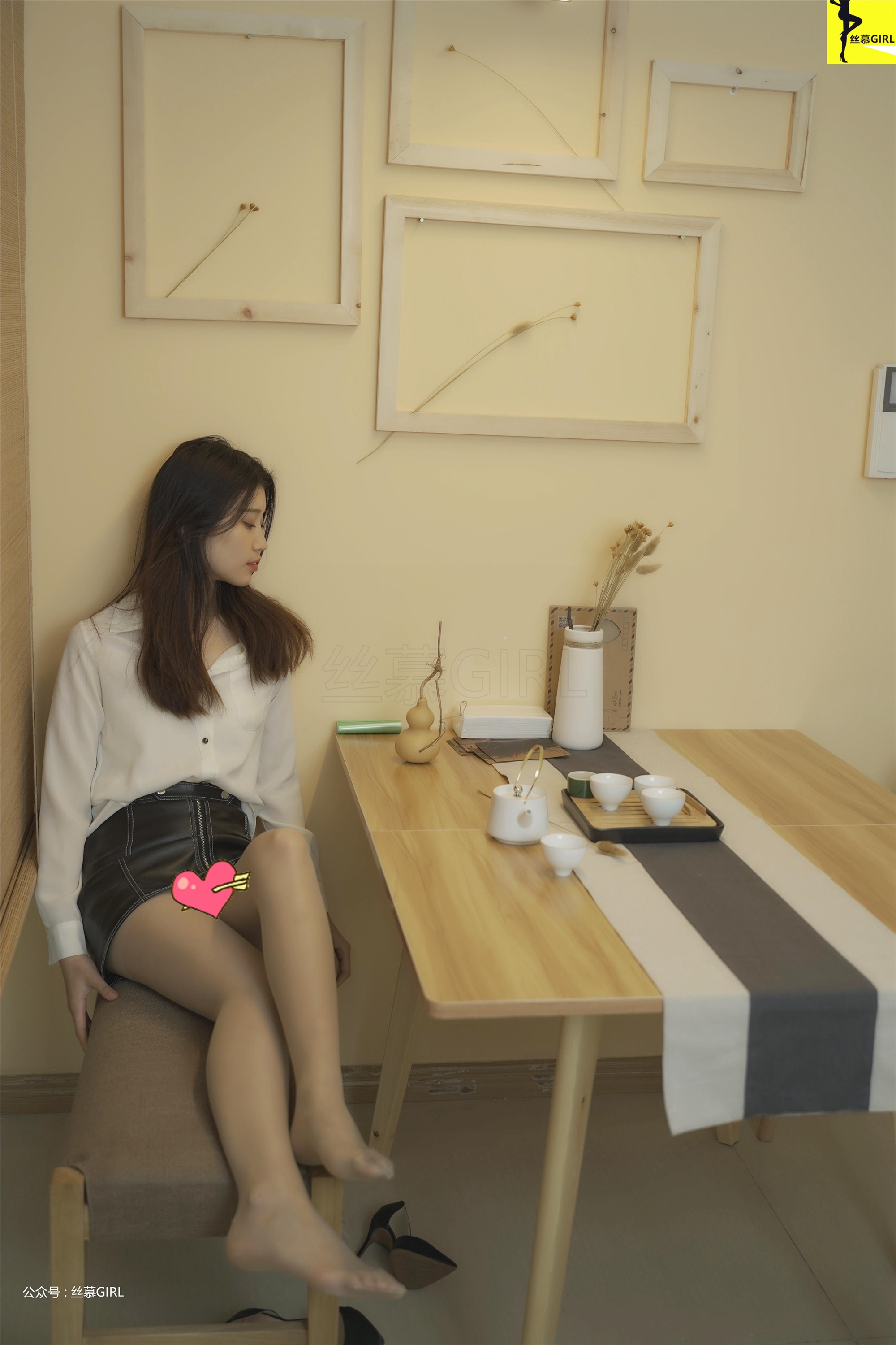 丝慕写真 第035期 模特：悦悦《赏丝悦目》