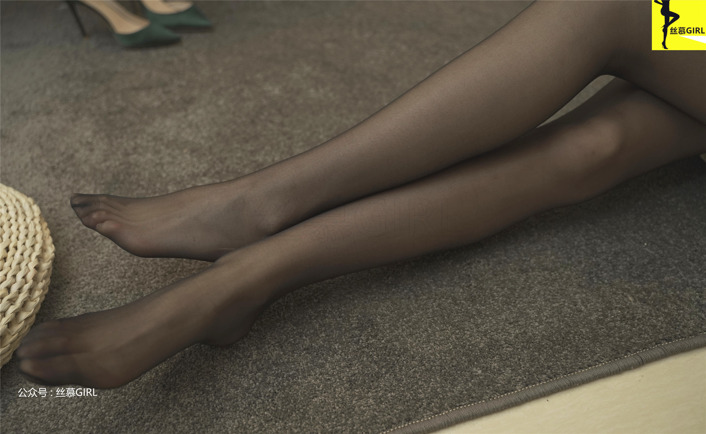 丝慕写真 第035期 模特：悦悦《赏丝悦目》