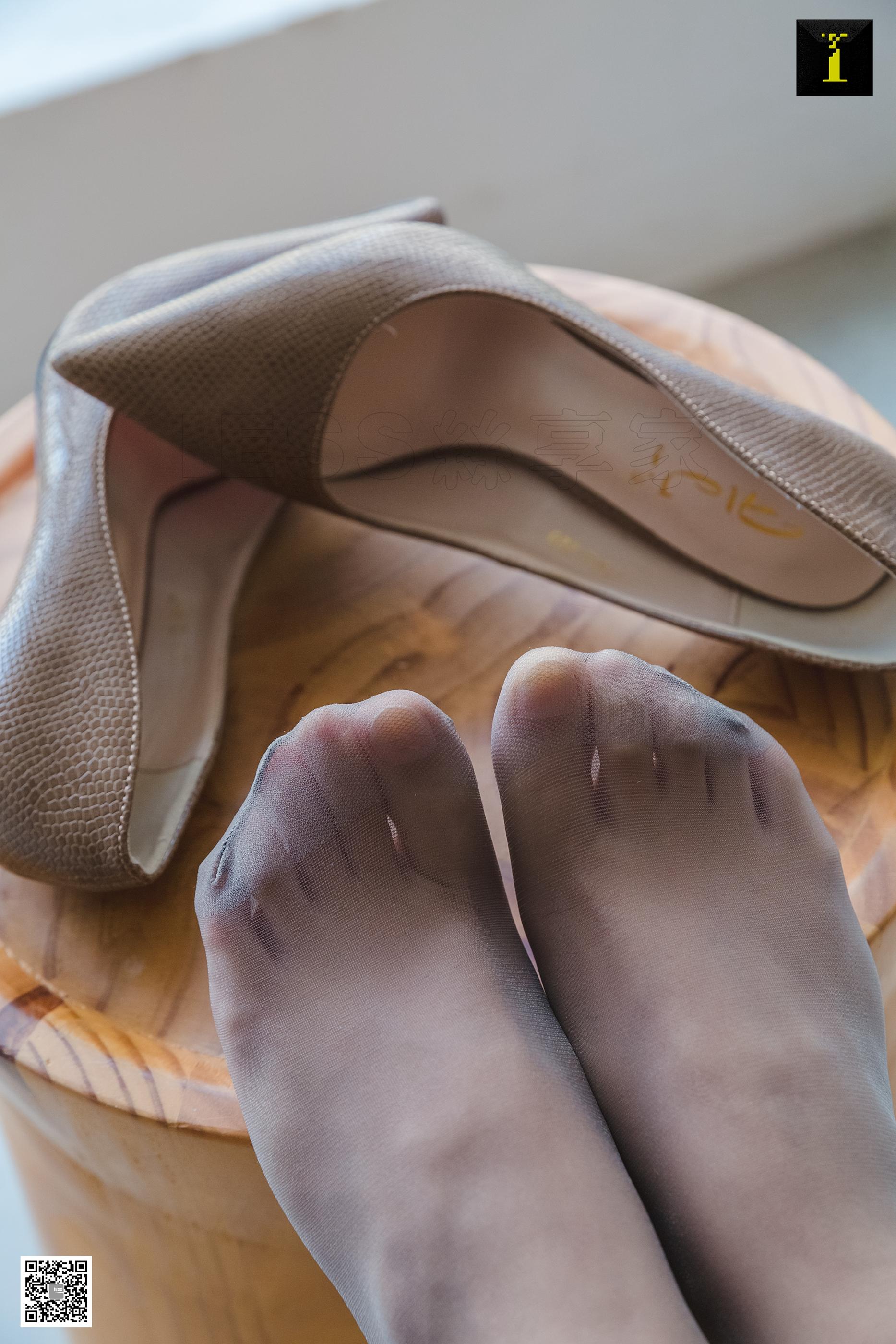 IESS异思趣向2019.11.11 丝享家614： 婉萍的青花旗袍