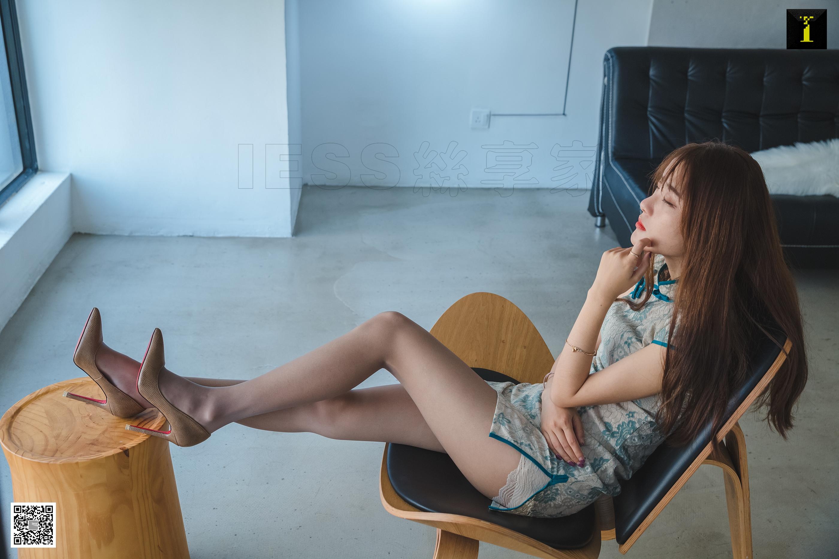 IESS异思趣向2019.11.11 丝享家614： 婉萍的青花旗袍