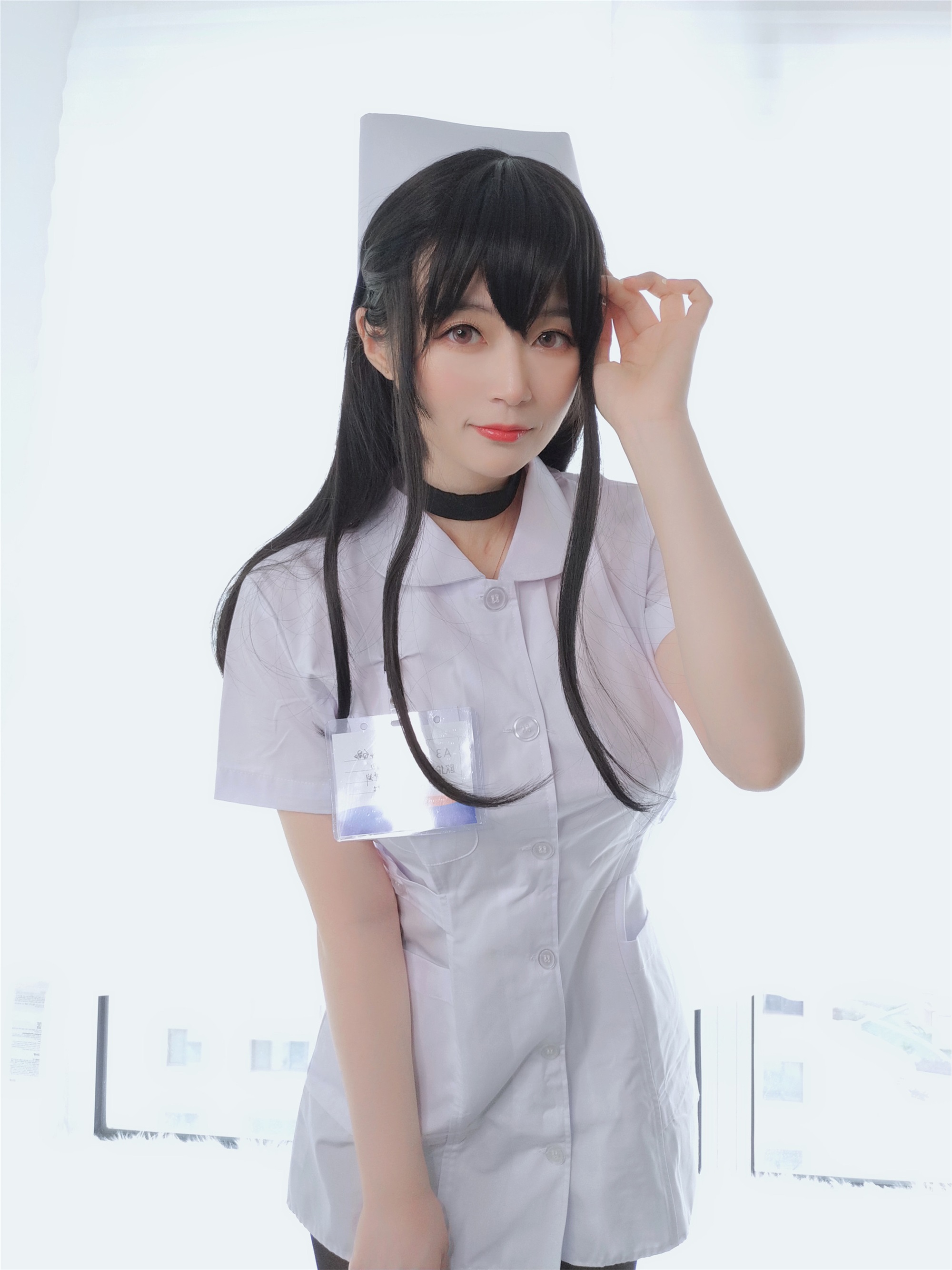 Coser小姐姐白银 – 长发小护士