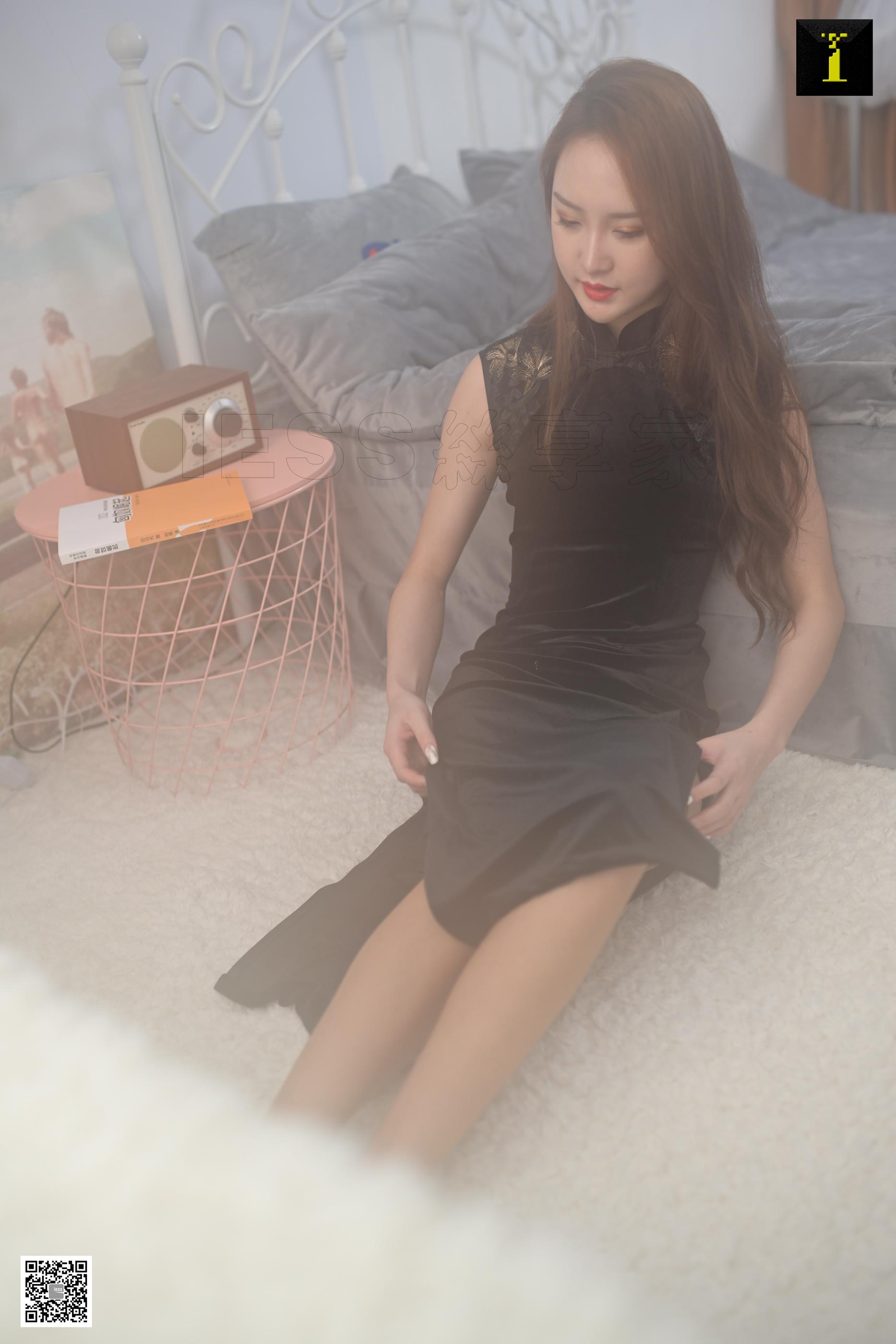 IESS异思趣向 2019.11.14 丝享家617： 云芝长款开衩旗袍