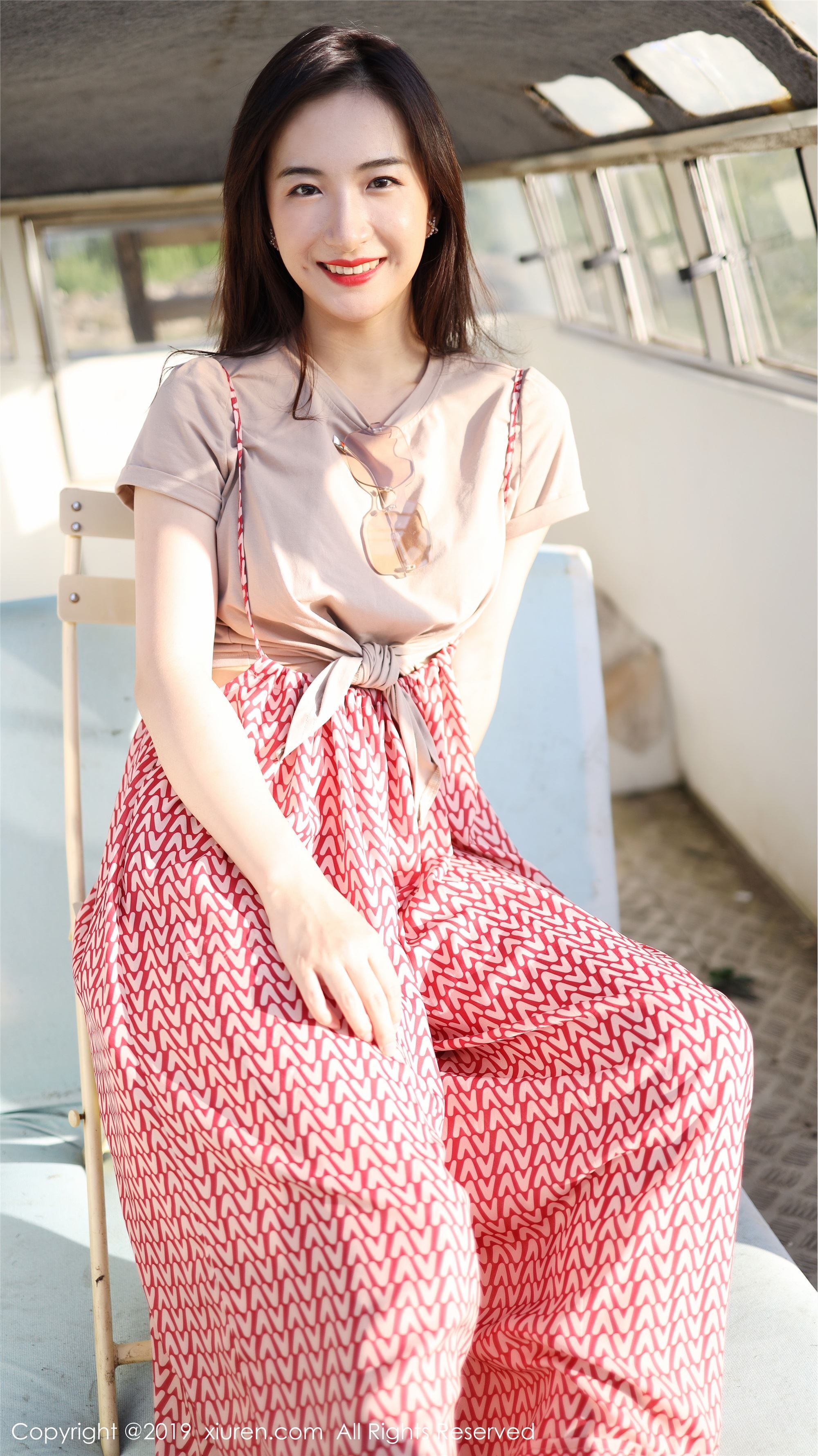 XIUREN秀人网 2019.10.11 No.1718 艺儿拿铁