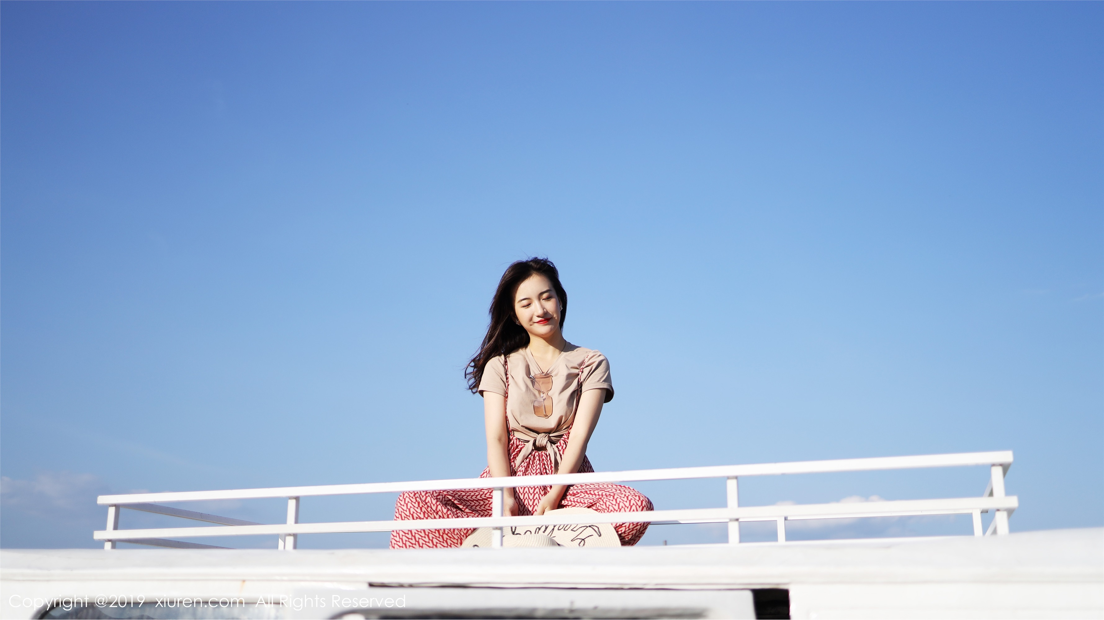 XIUREN秀人网 2019.10.11 No.1718 艺儿拿铁