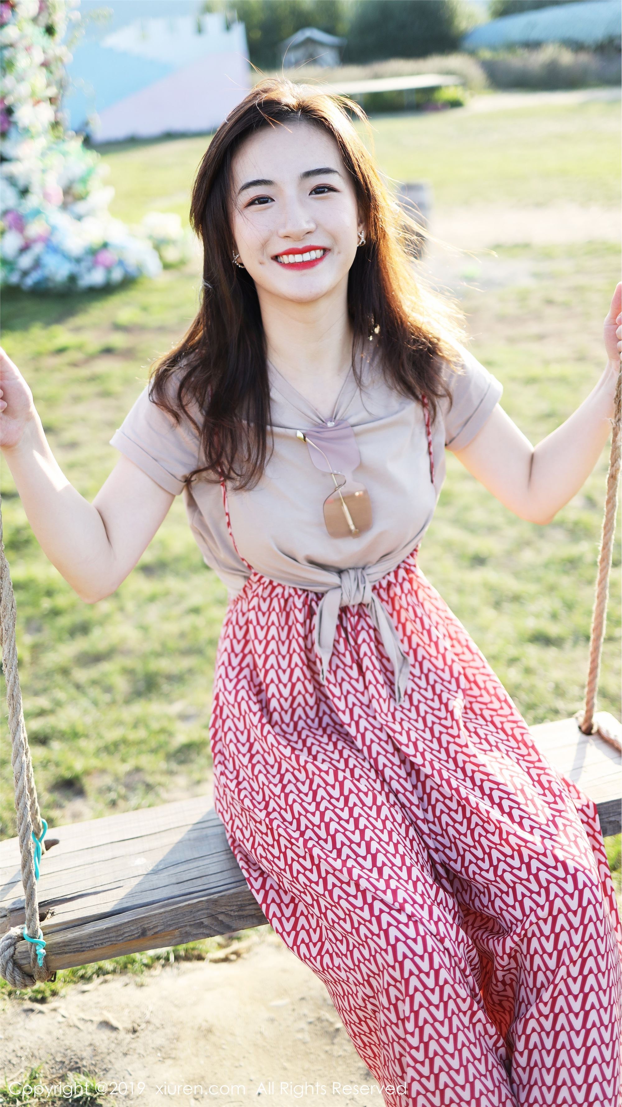 XIUREN秀人网 2019.10.11 No.1718 艺儿拿铁