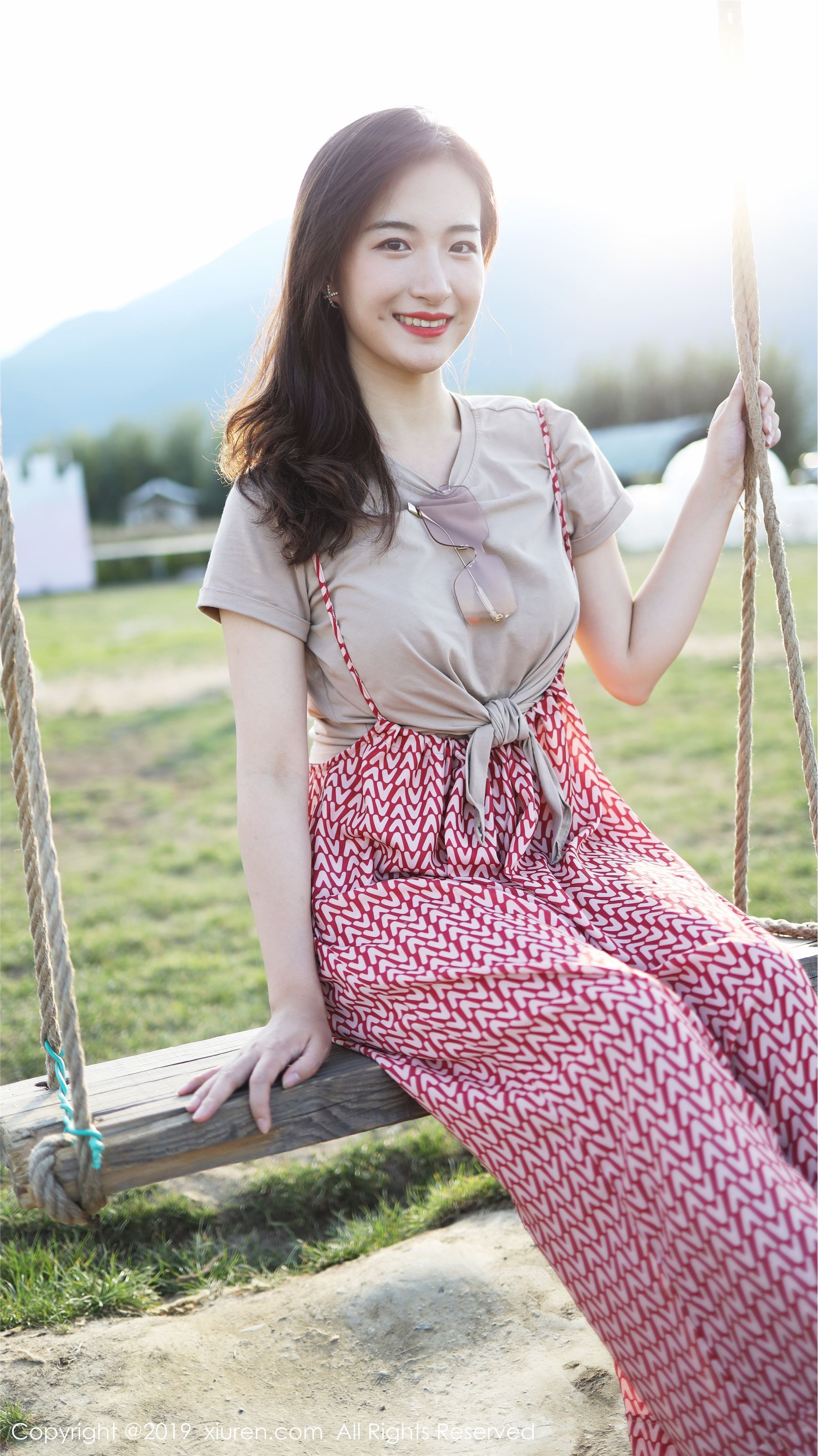 XIUREN秀人网 2019.10.11 No.1718 艺儿拿铁