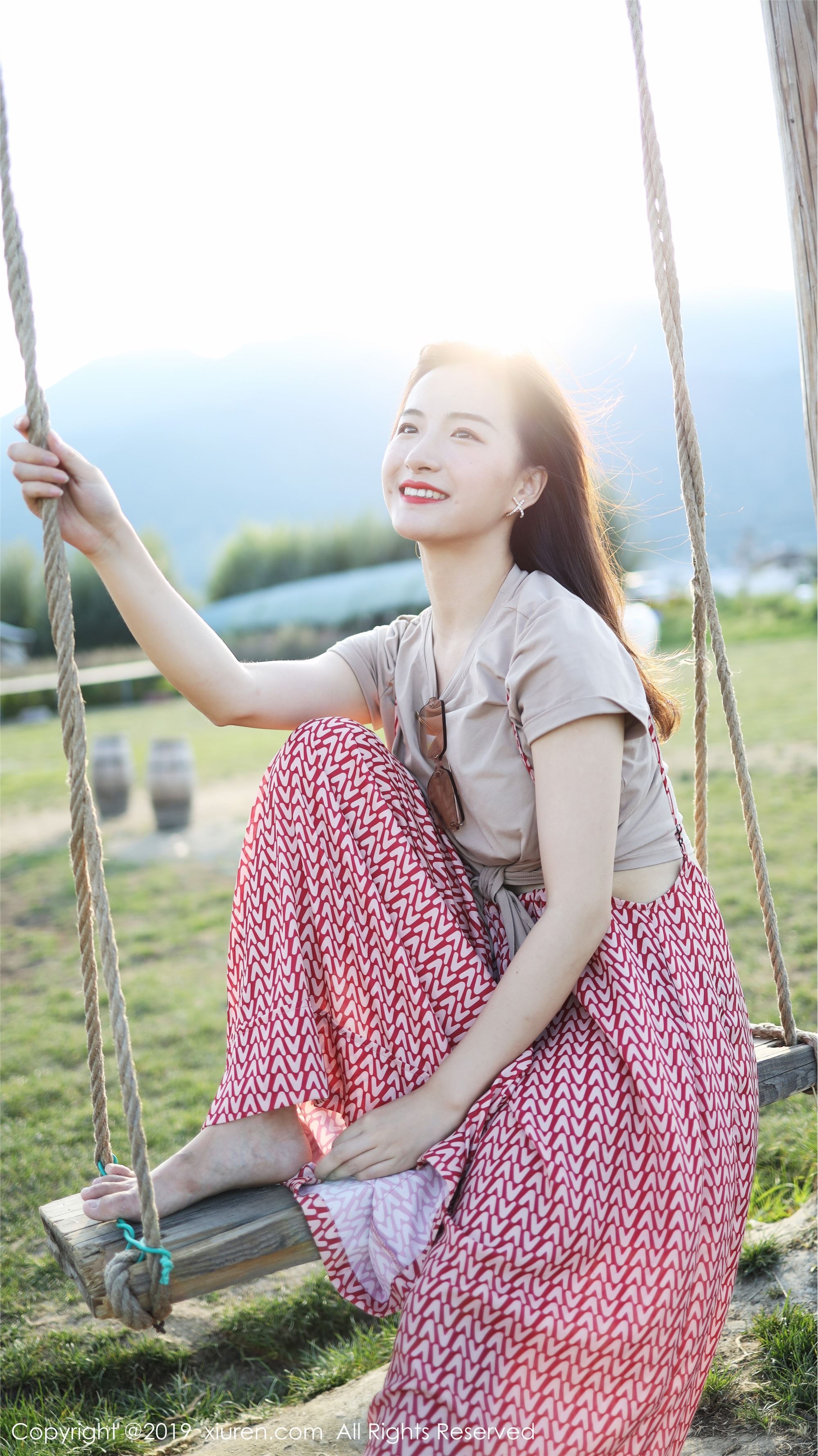 XIUREN秀人网 2019.10.11 No.1718 艺儿拿铁